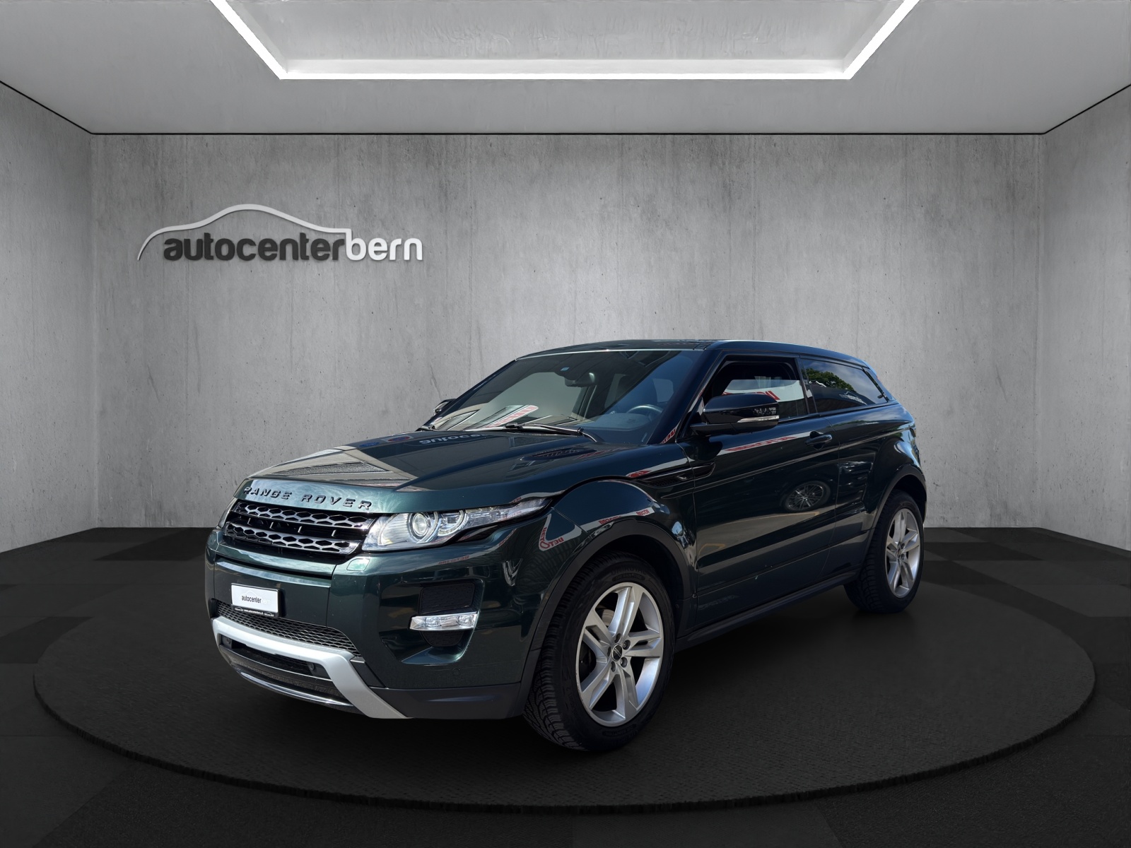 LAND ROVER Range Rover Evoque 2.2 SD4 Pure AT6-image-2