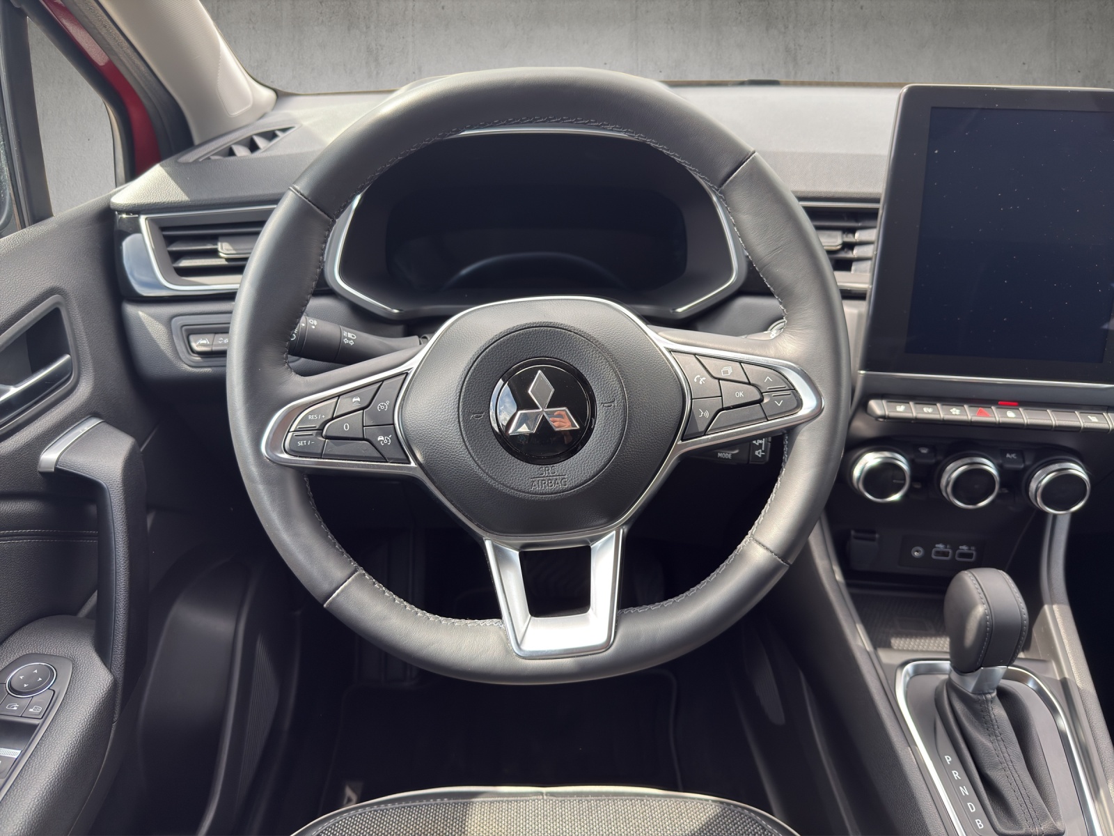 MITSUBISHI ASX 1.6 PHEV Intense-image-11