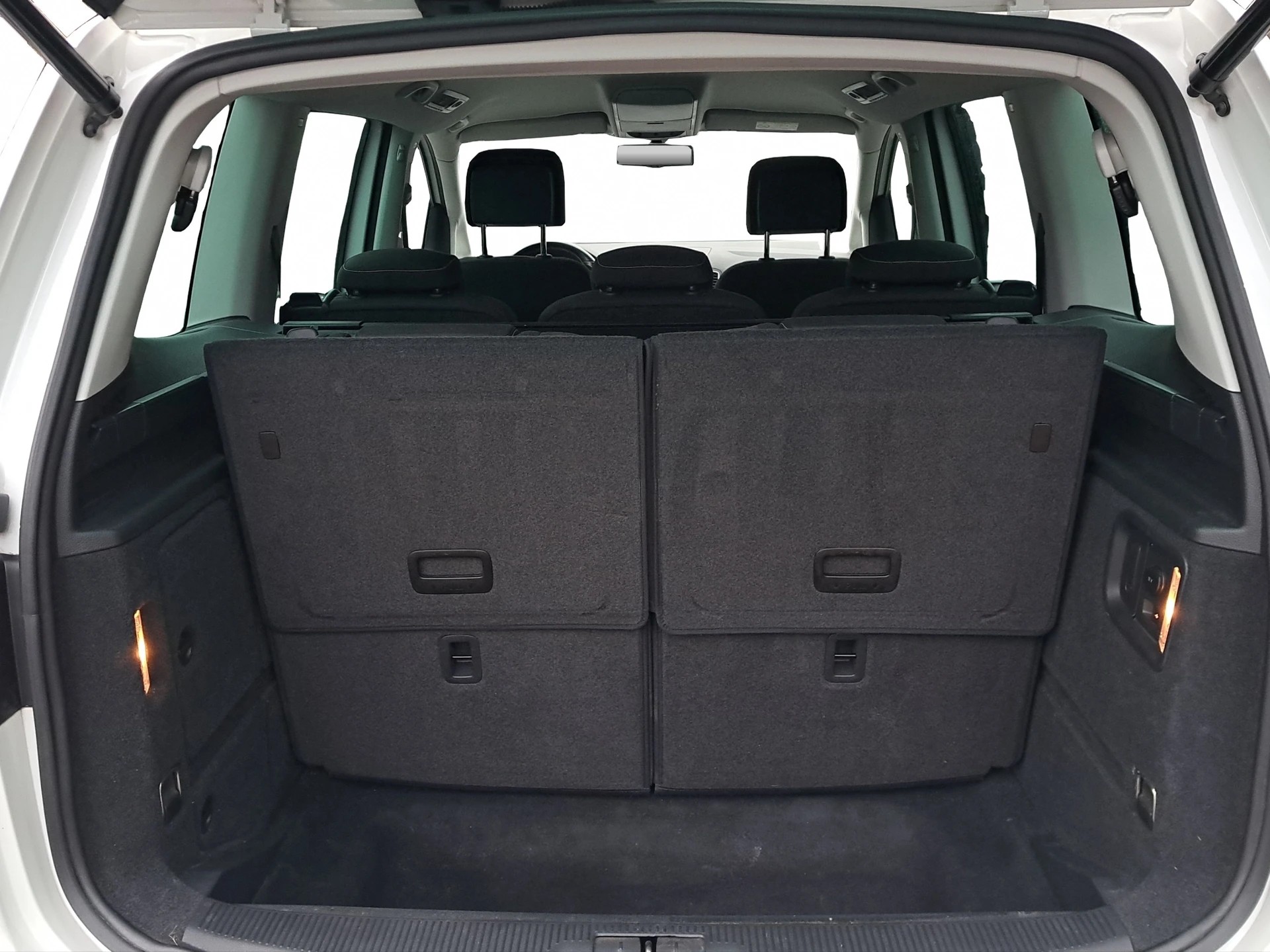 VW Sharan 2.0 TDI BlueMotion Technology Cup Anhängerkupplung-image-12