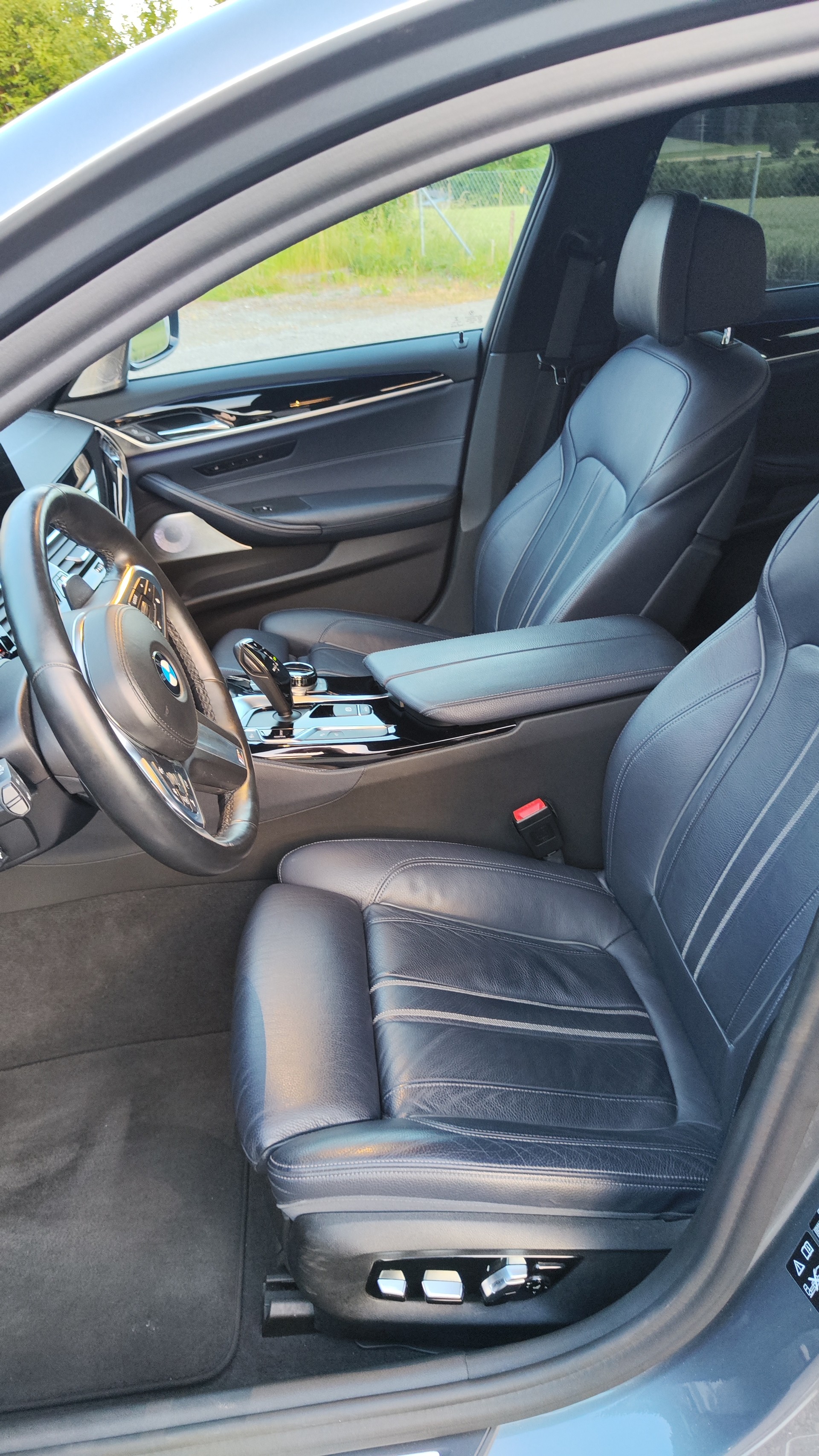 BMW 540i xDrive Sport Line Steptronic M Paket-image-8