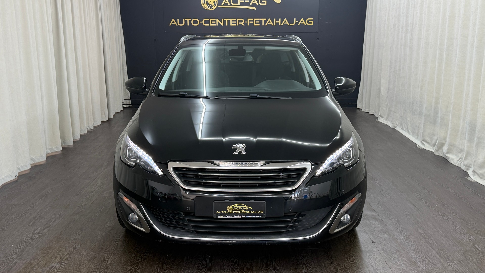 PEUGEOT 308 SW 1.2 THP Allure Automatic-showroom-element-1