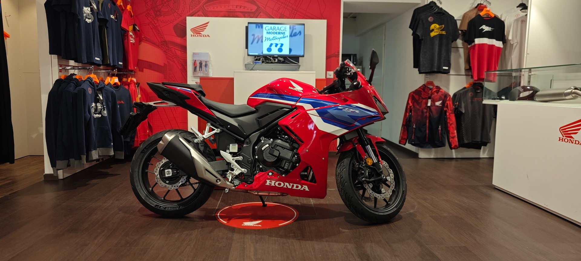 HONDA CBR 500 R (35kW) E-Clutch-showroom-element-1