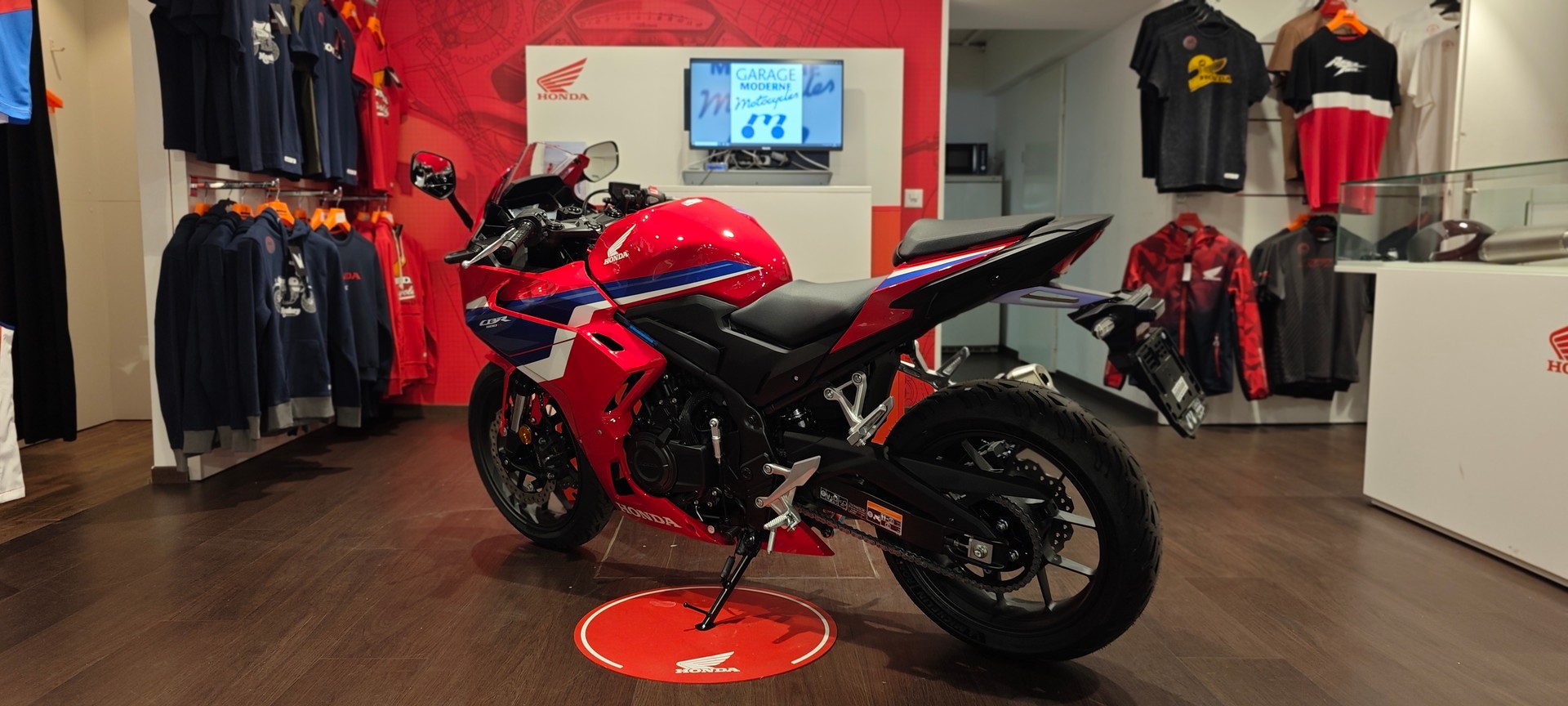 HONDA CBR 500 R (35kW) E-Clutch-showroom-element-3