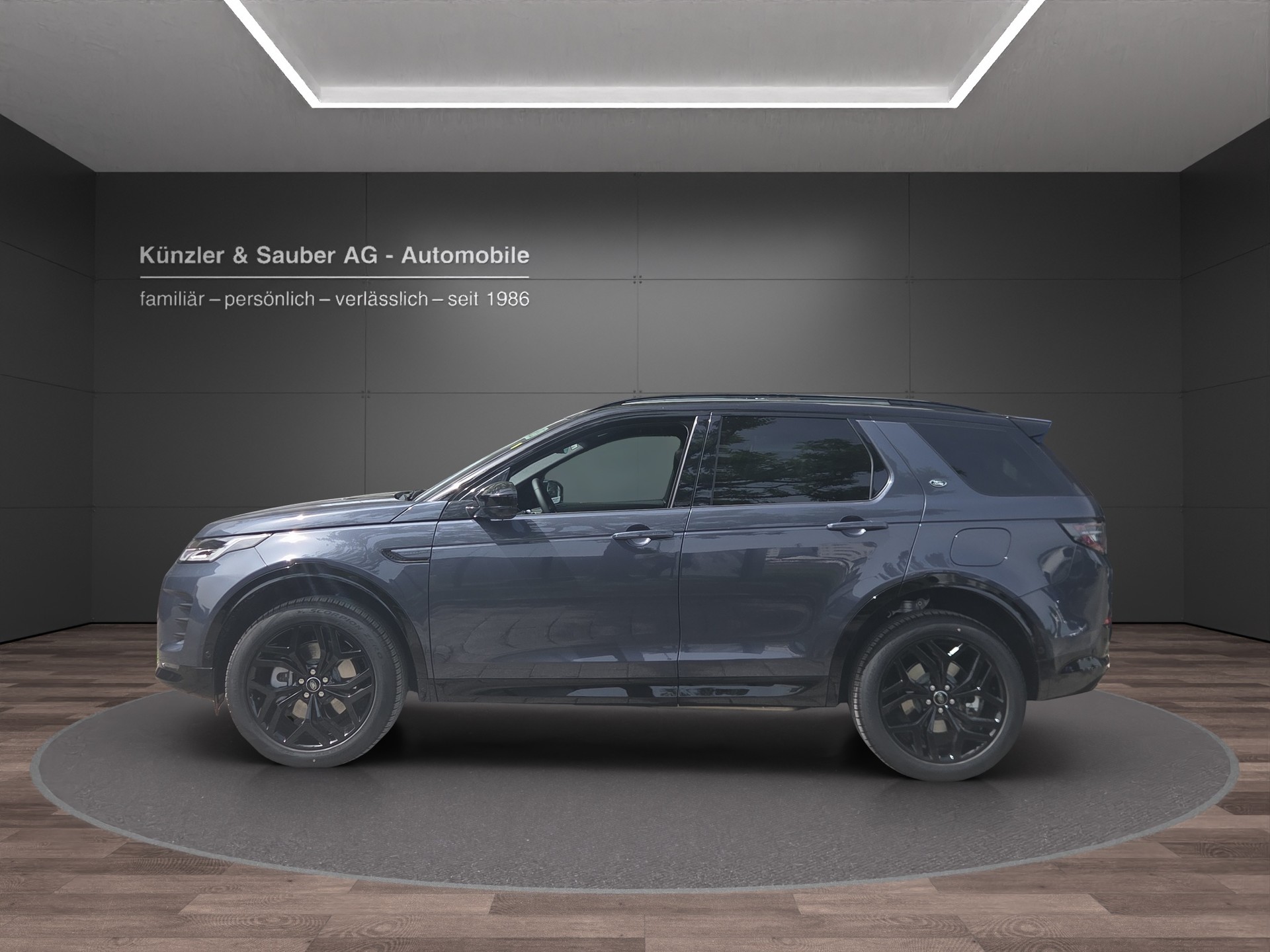 LAND ROVER Discovery Sport P270e 1.5 PHEV Landmark AT8-showroom-element-1