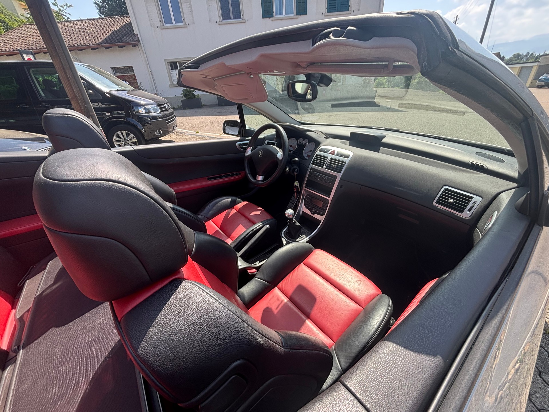 PEUGEOT 307 CC 2.0 16V-image-12