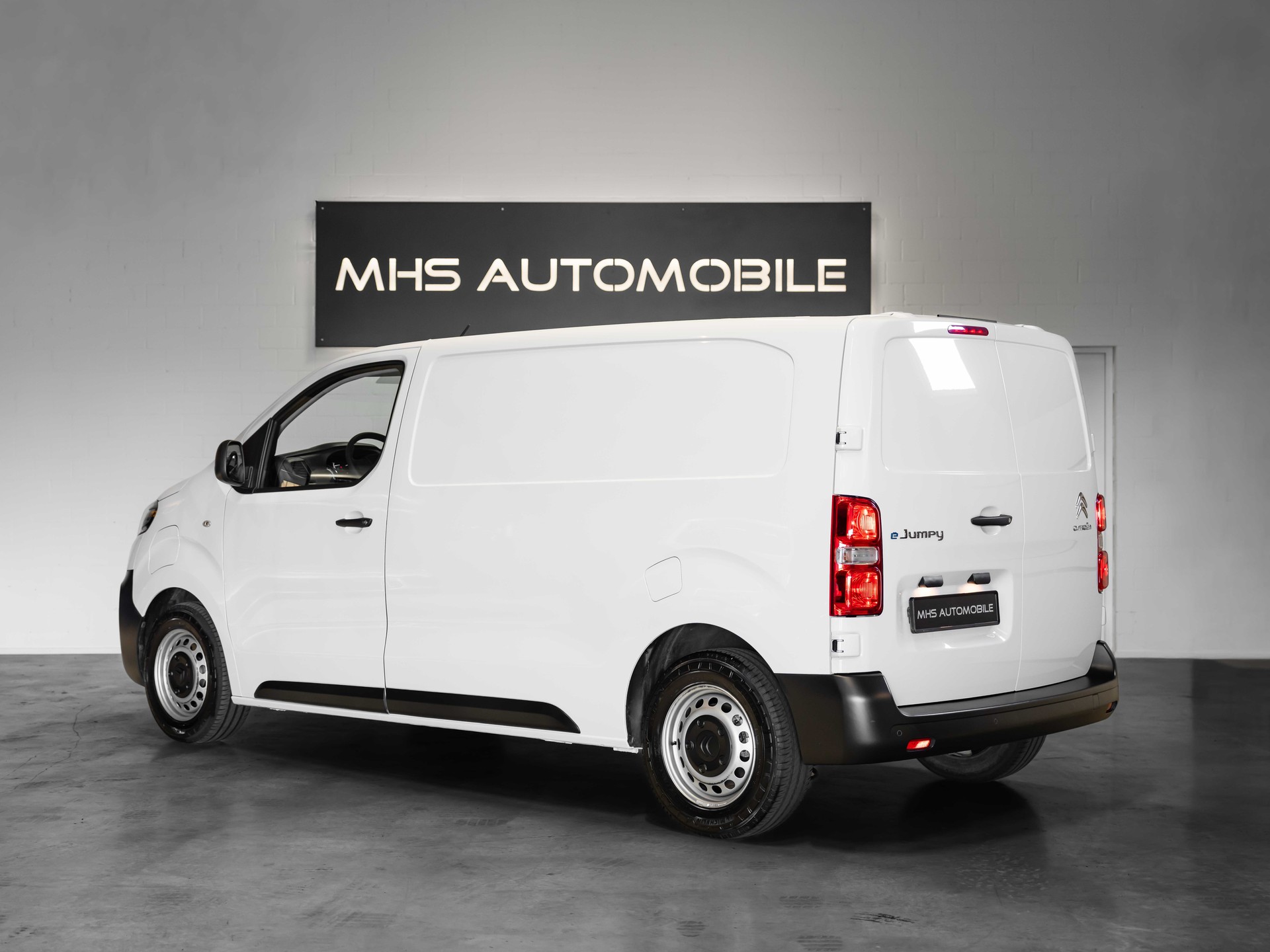 CITROEN e-Jumpy M 50kWh-showroom-element-2