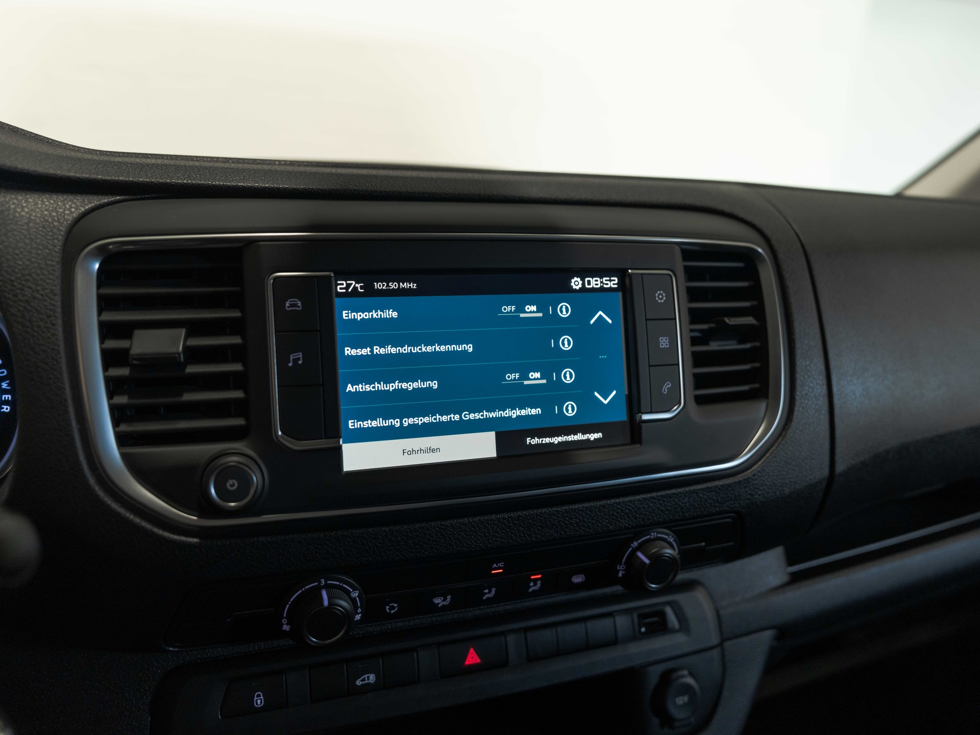 CITROEN e-Jumpy M 50kWh-image-24