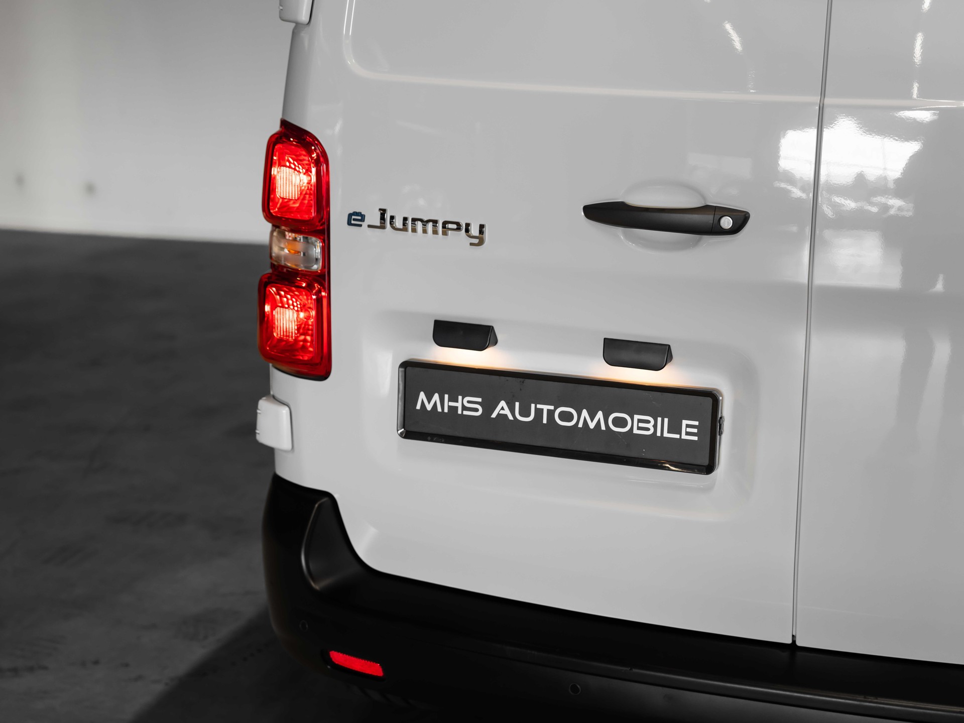 CITROEN e-Jumpy M 50kWh-image-13