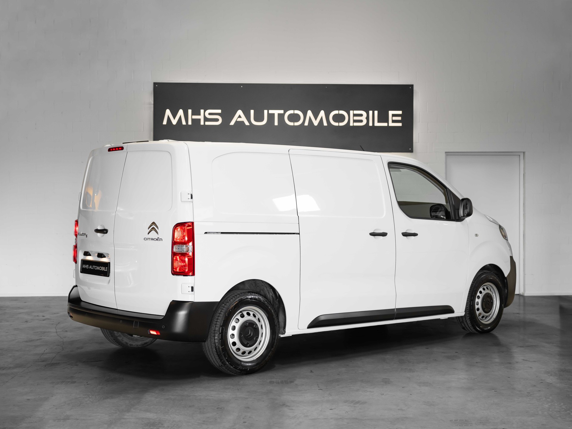 CITROEN e-Jumpy M 50kWh-image-4