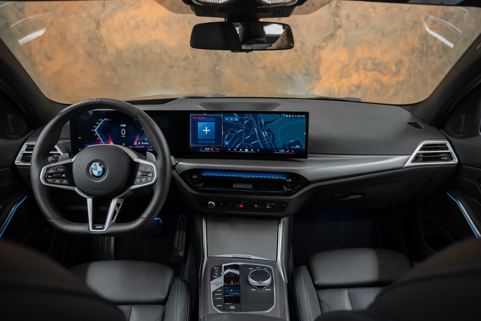 BMW 330i xDrive Steptronic M Sport *Facelift*Laser*Leder*Fahrassist*360°*-image-15