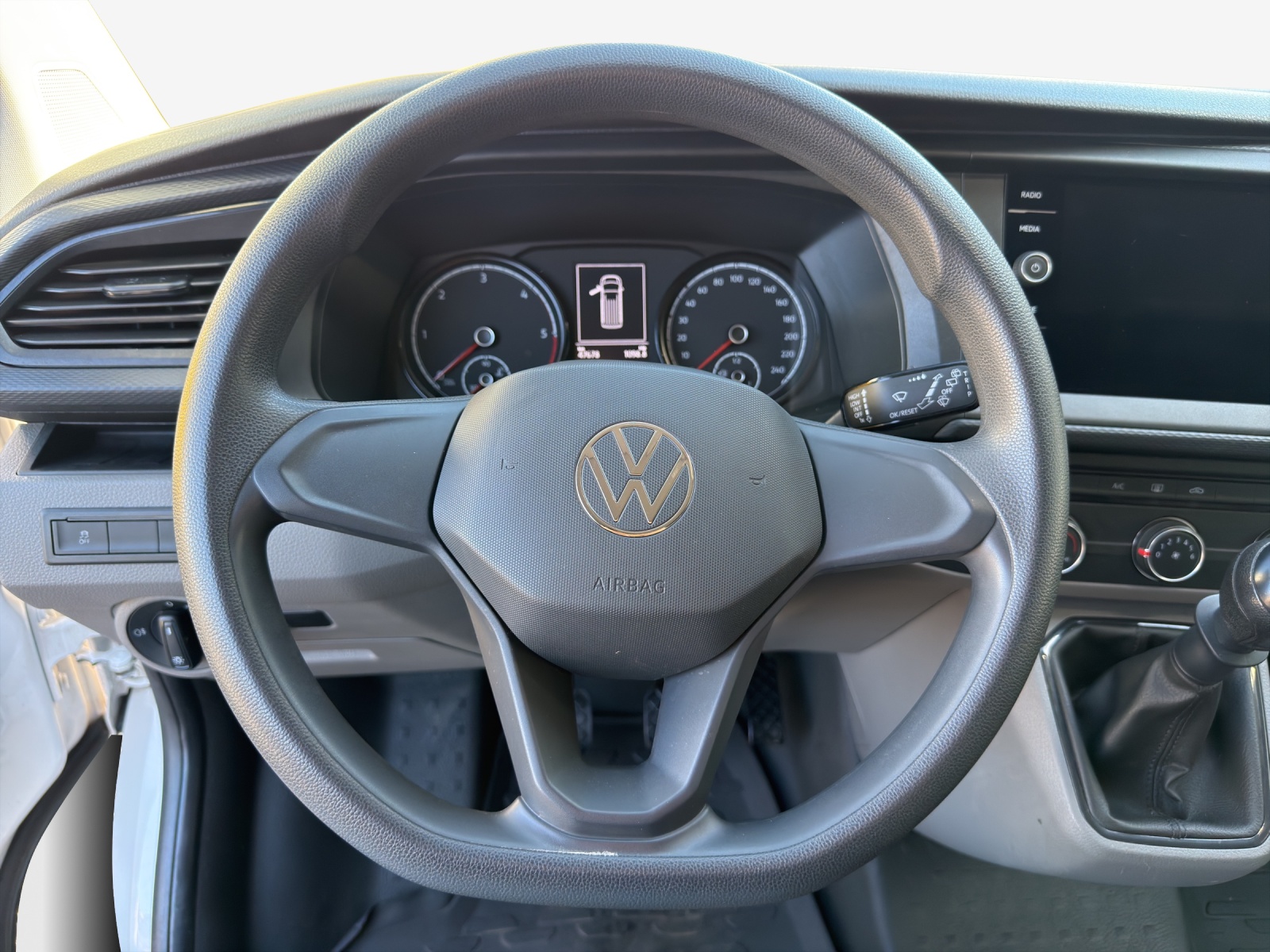 VW T6.1 2.0 TDI 4Motion-image-9