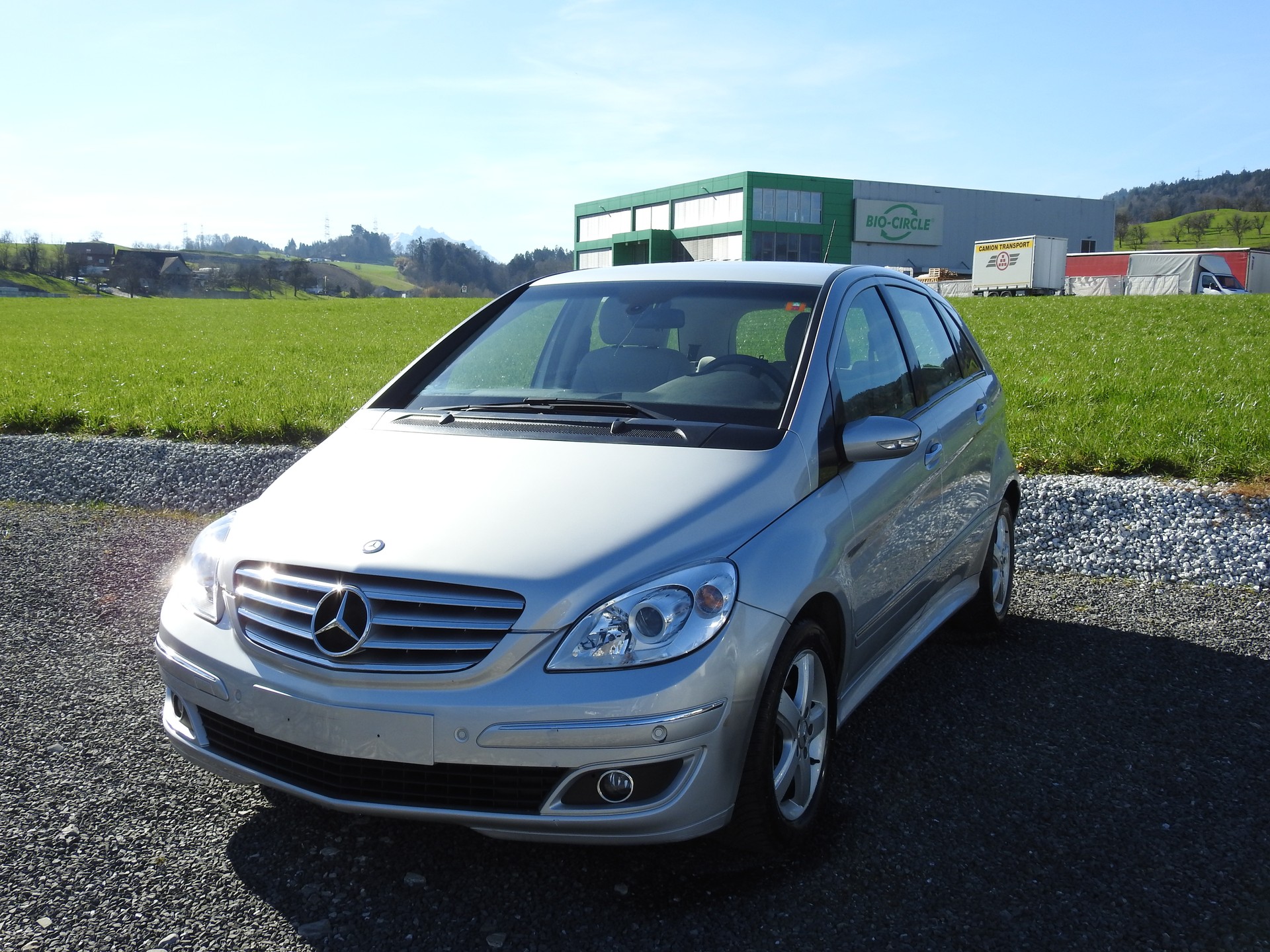 MERCEDES-BENZ B 200