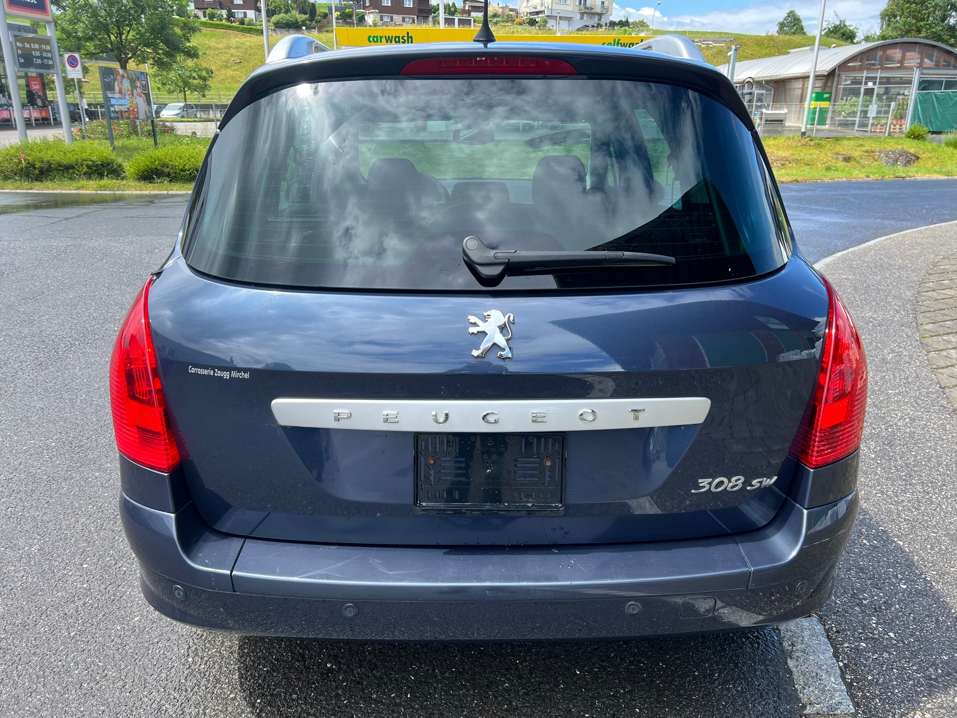 PEUGEOT 308 SW 2.0 HDI Sport Pack Automatic-image-5
