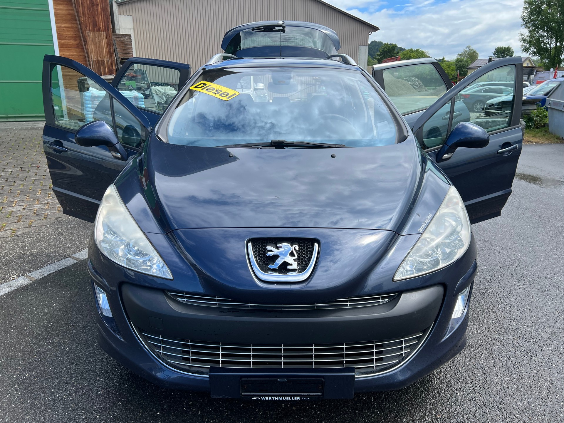 PEUGEOT 308 SW 2.0 HDI Sport Pack Automatic-image-6