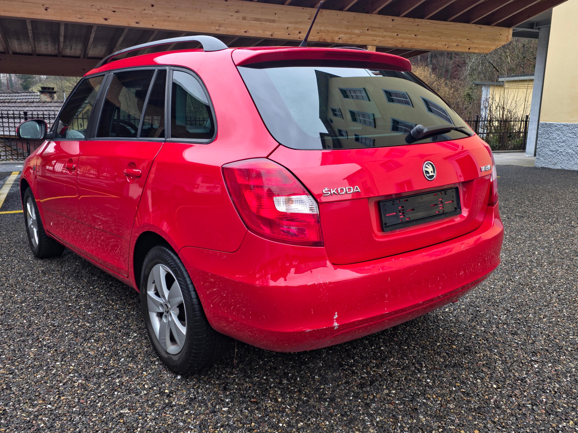 SKODA Fabia 1.2 TSI Ambition Plus | MFK 02.03.2026 | Inkl. Dachträger | Kombi-showroom-element-3