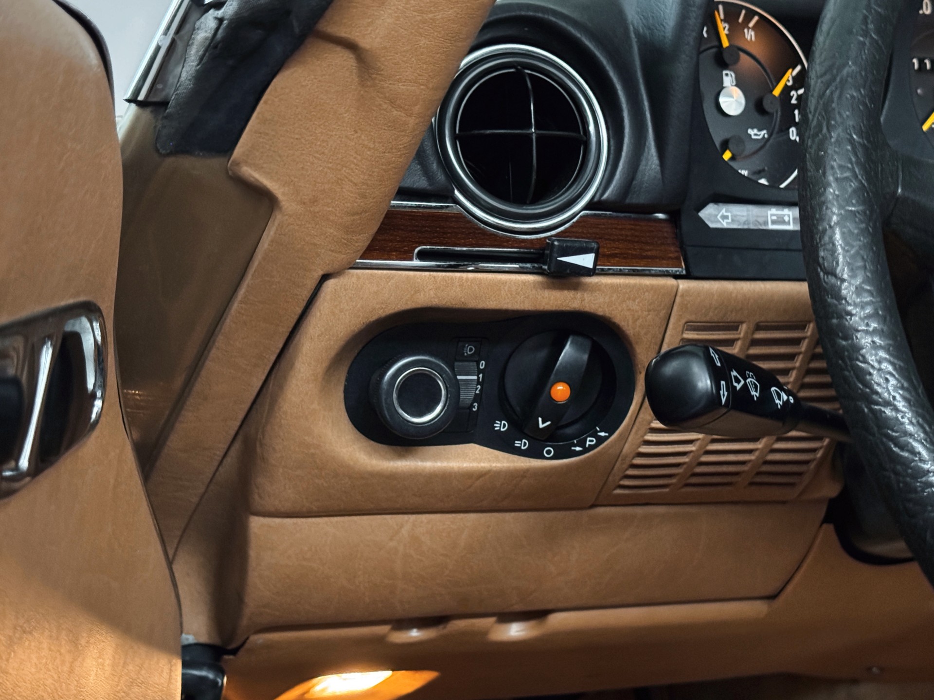 MERCEDES-BENZ SL 500-image-27