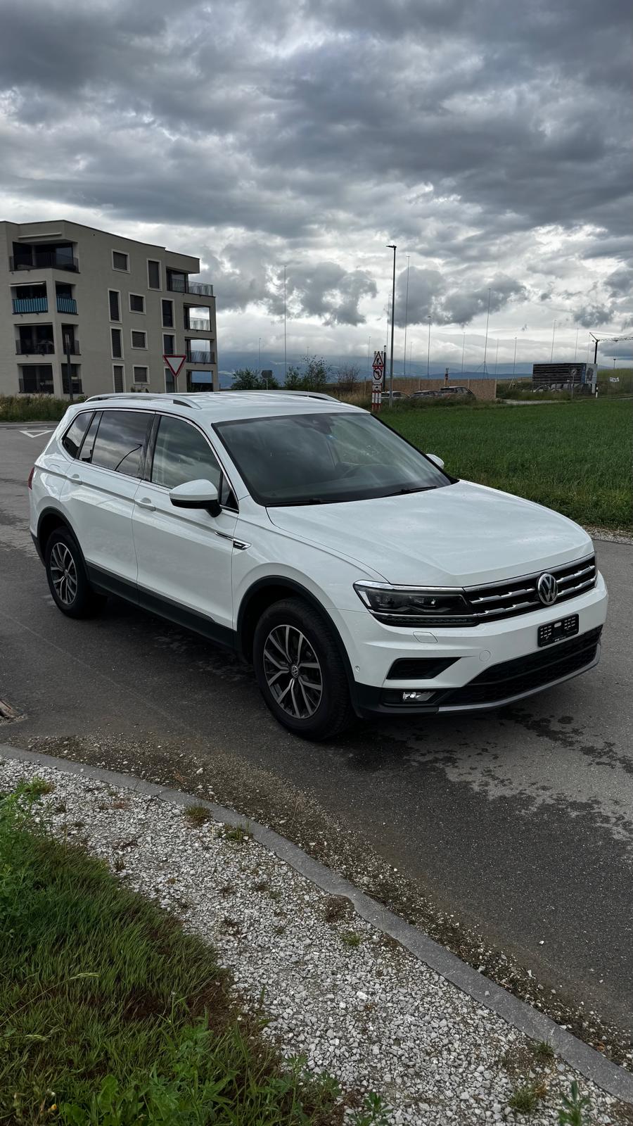 VW Tiguan Allspace 2.0TSI Comfortline 4Motion DSG-image-0