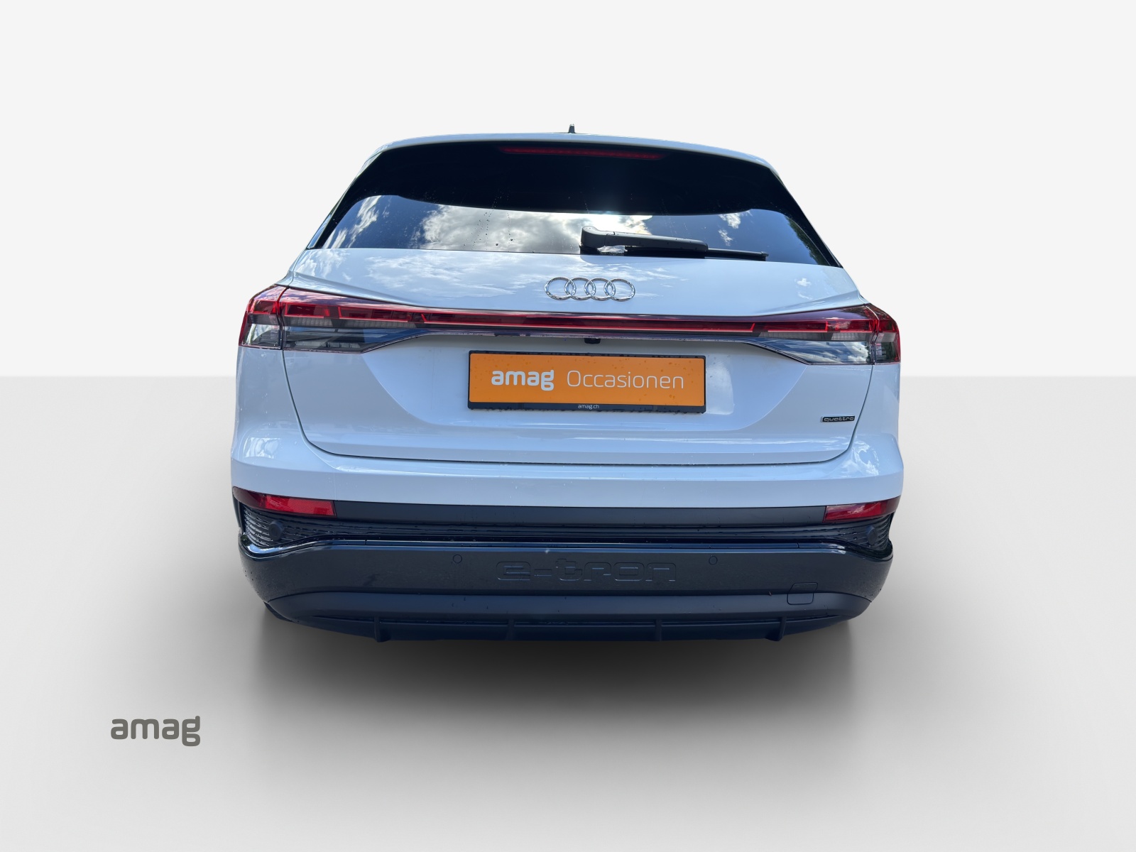 AUDI Q4 e-tron 55 quattro-showroom-element-3