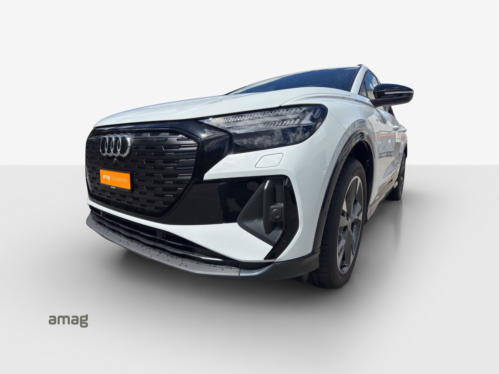 AUDI Q4 e-tron 55 quattro-image-14