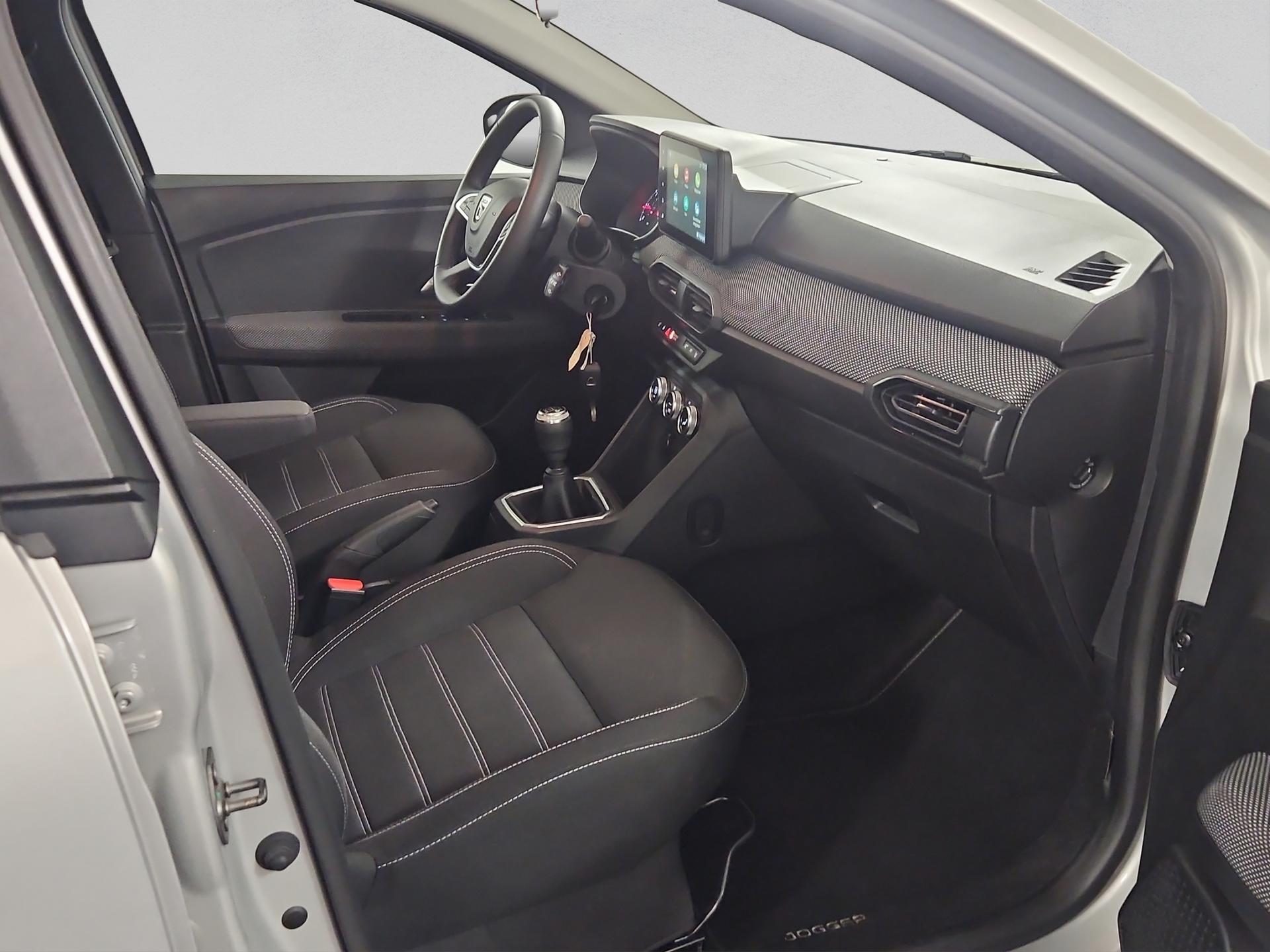 DACIA Jogger TCe 110 Comfort-image-16