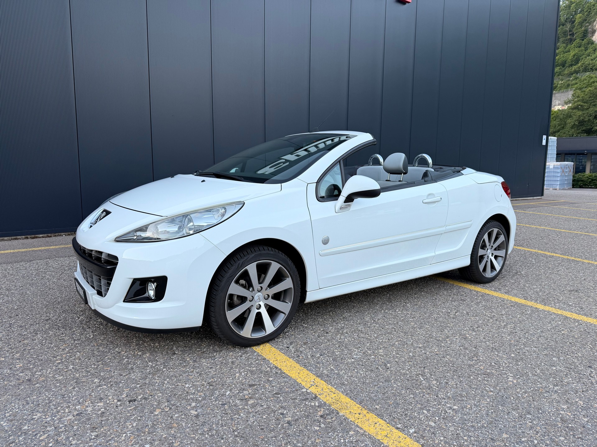 PEUGEOT 207 CC 1.6 16V Roland Garros-image-7