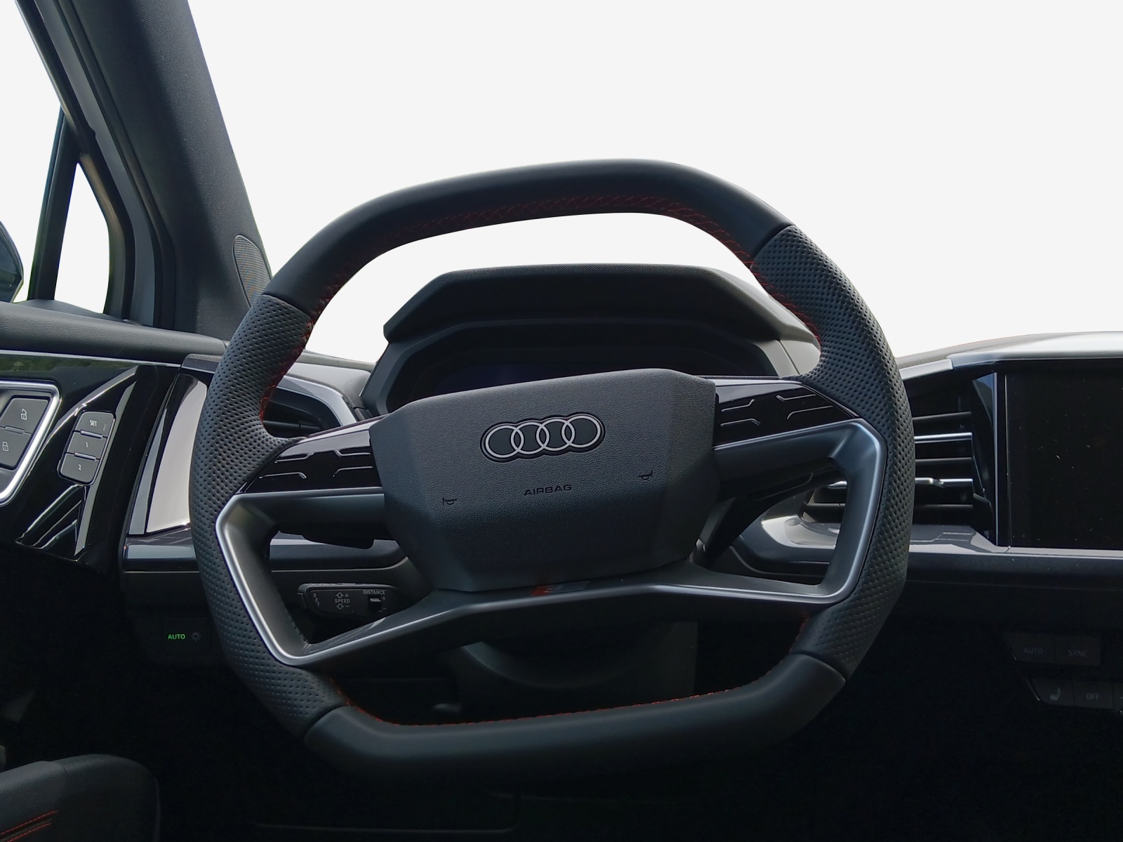 AUDI Q4 e-tron 45 Edition Swiss Ski quattro-image-8