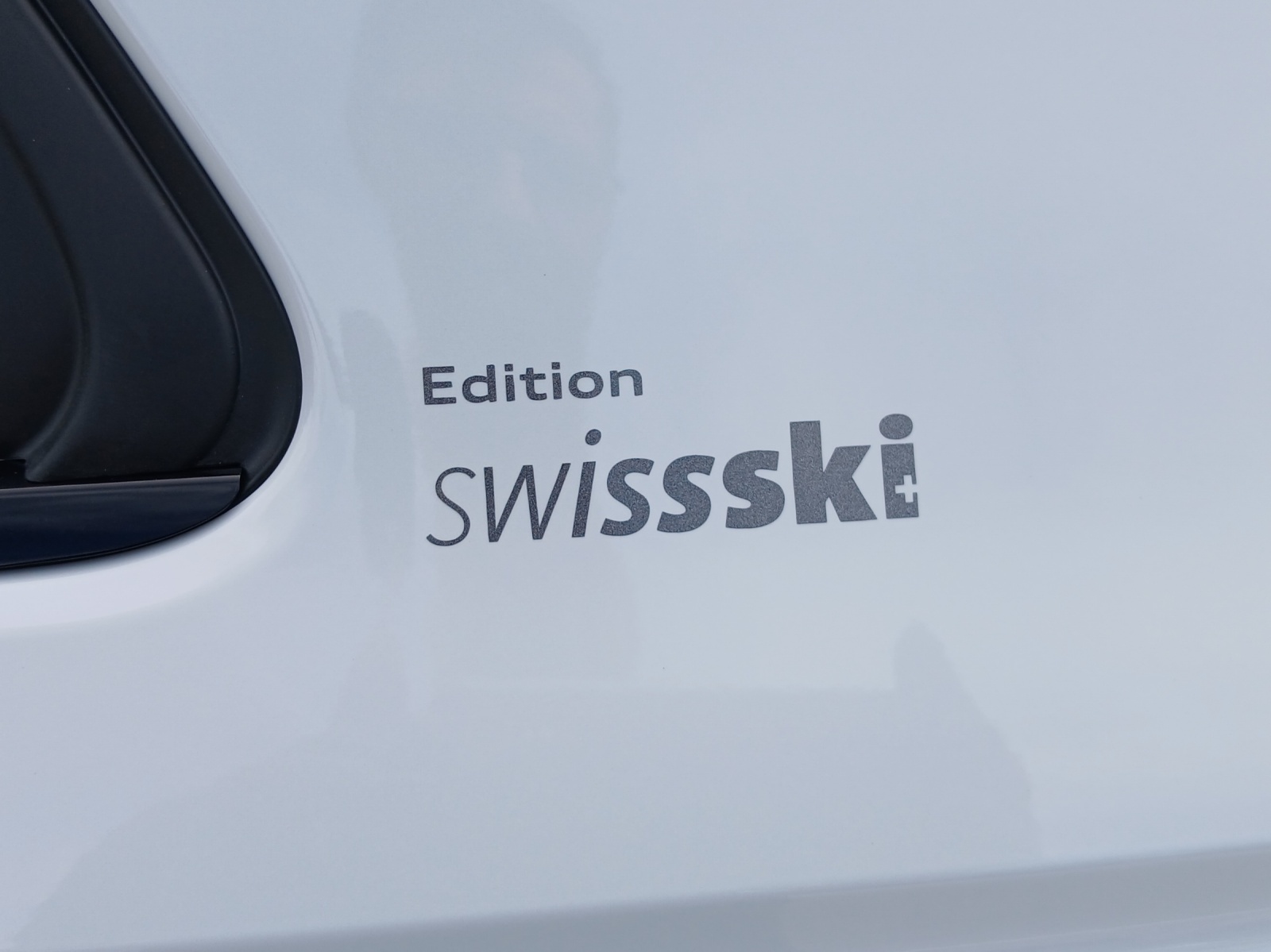 AUDI Q4 e-tron 45 Edition Swiss Ski quattro-image-14
