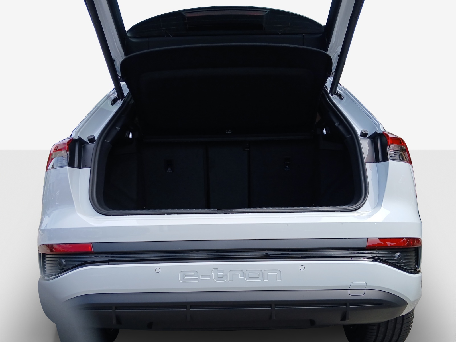 AUDI Q4 e-tron 45 Edition Swiss Ski quattro-image-11