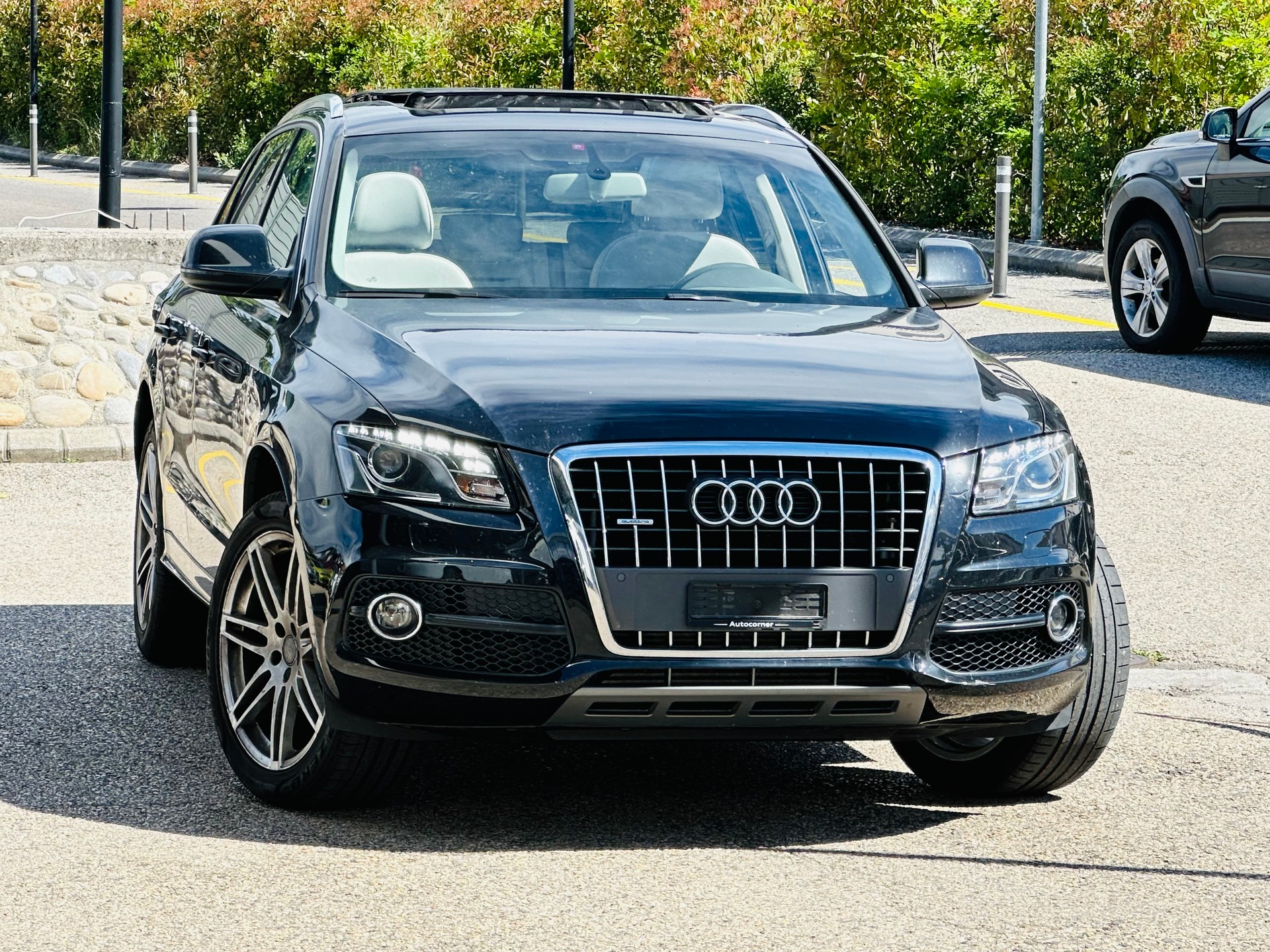 AUDI Q5 2.0 TFSI quattro S-tronic-image-0
