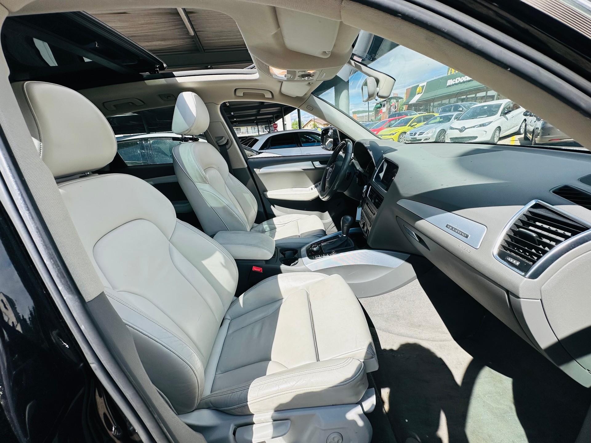 AUDI Q5 2.0 TFSI quattro S-tronic-image-7