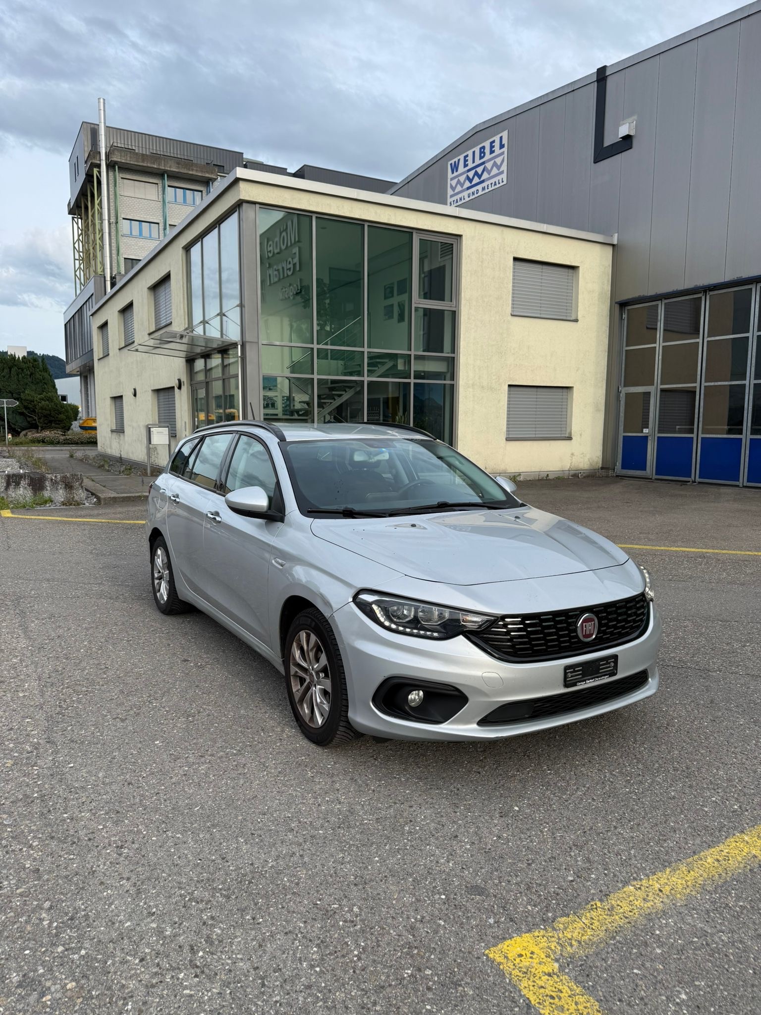 FIAT Tipo 1.6MJ Station Wagon Lounge DCT-image-0