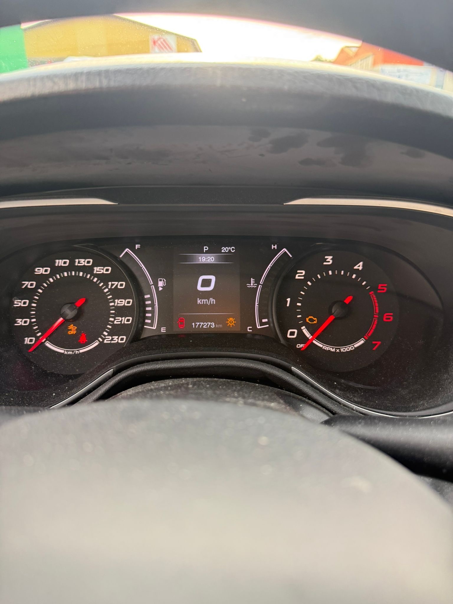 FIAT Tipo 1.6MJ Station Wagon Lounge DCT-image-10