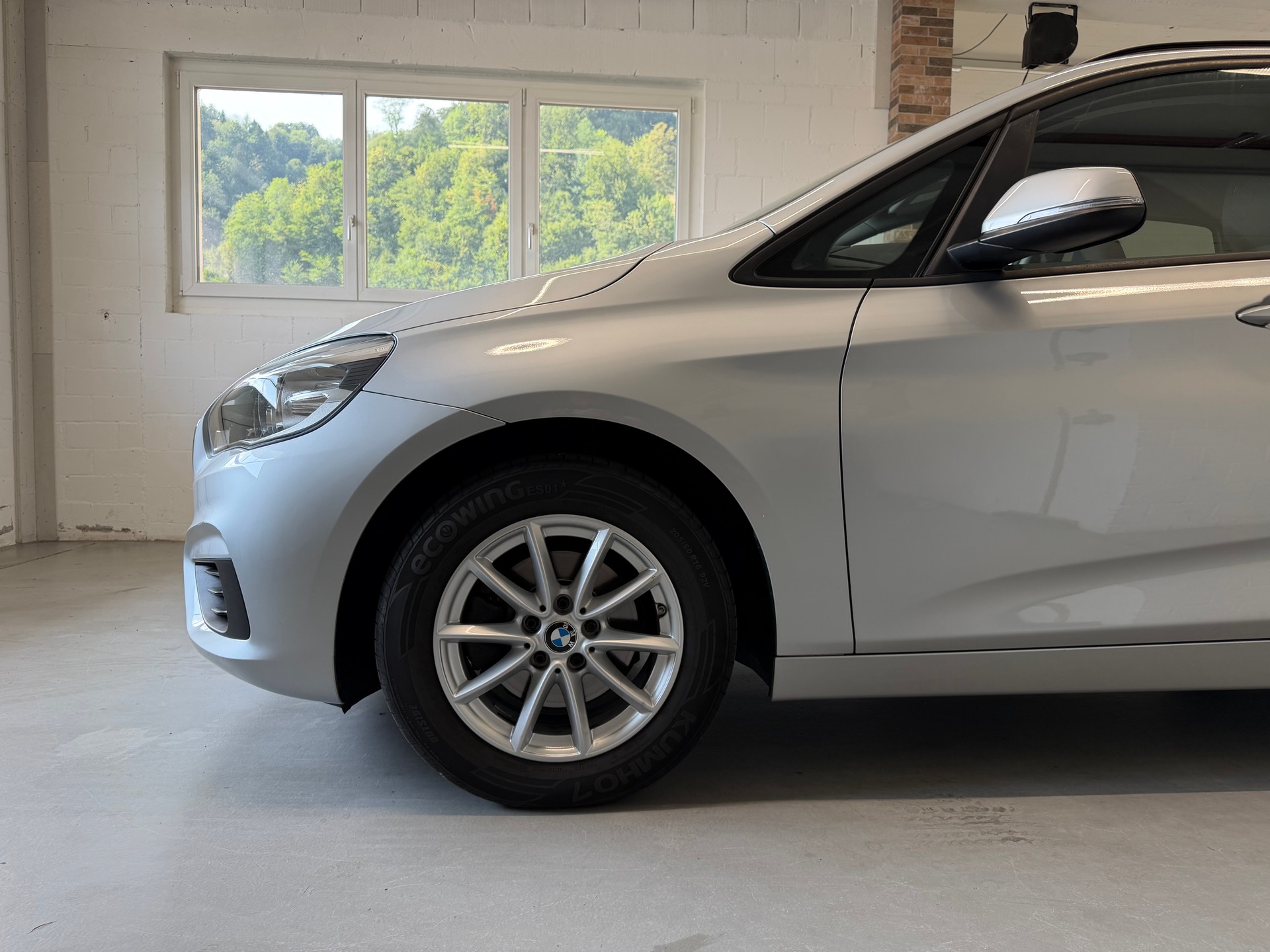 BMW 218i Active Tourer Steptronic-image-3