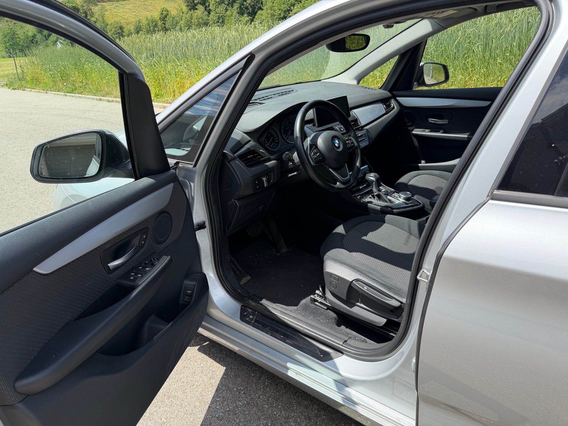 BMW 218i Active Tourer Steptronic-image-8