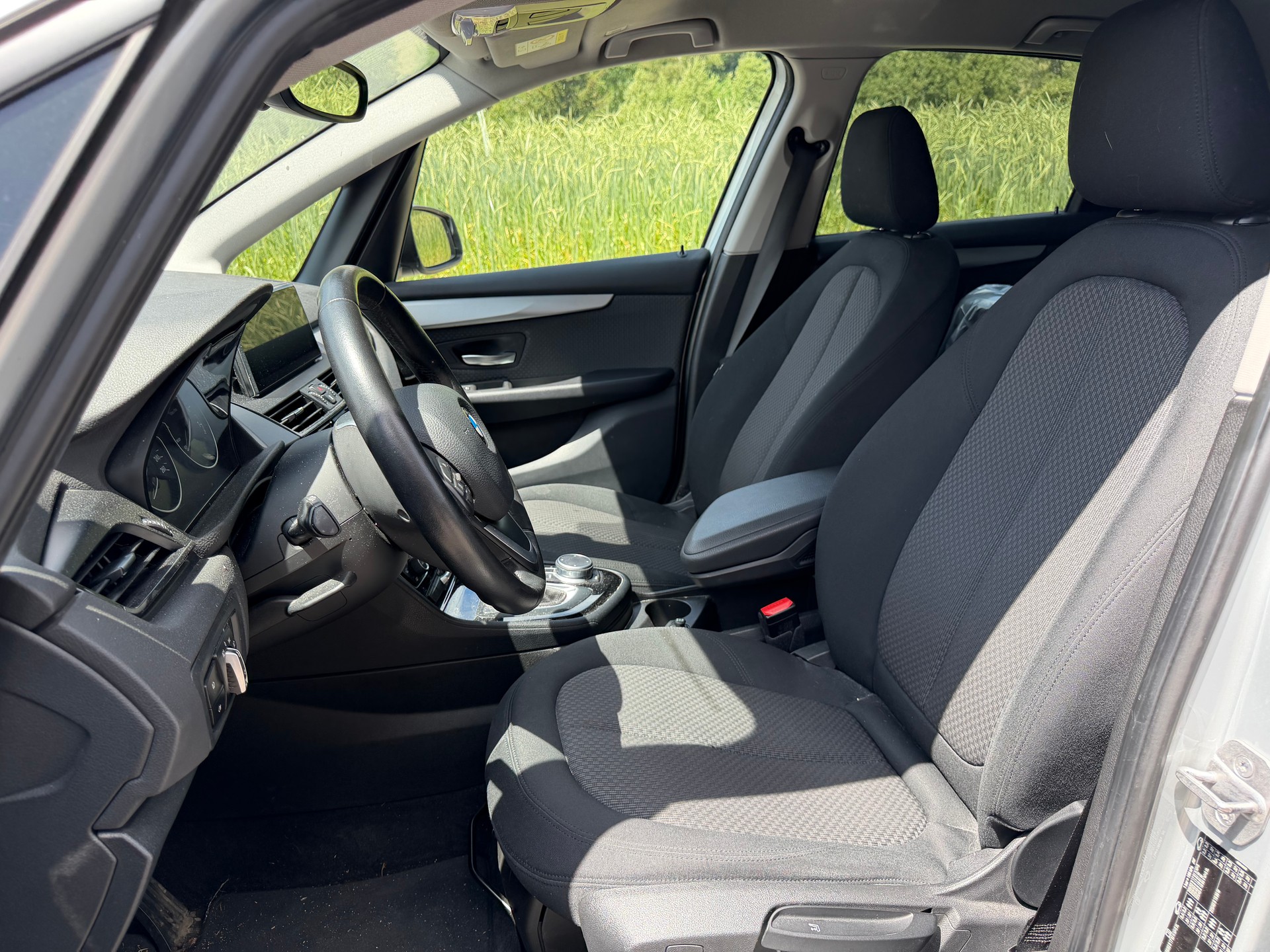 BMW 218i Active Tourer Steptronic-image-9