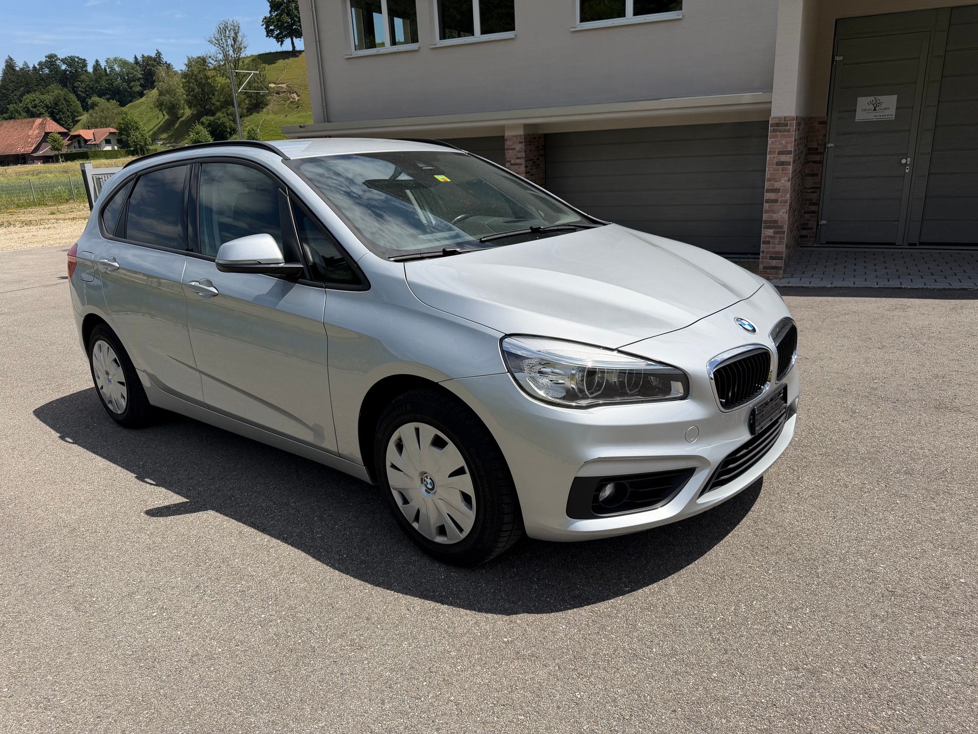 BMW 218i Active Tourer Steptronic-image-6