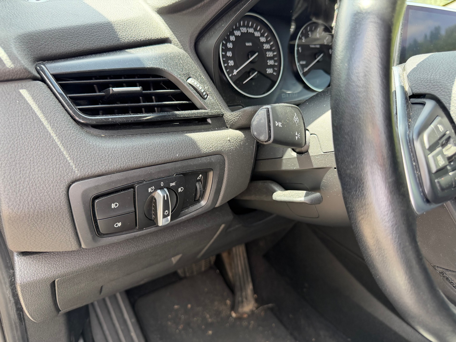 BMW 218i Active Tourer Steptronic-image-10