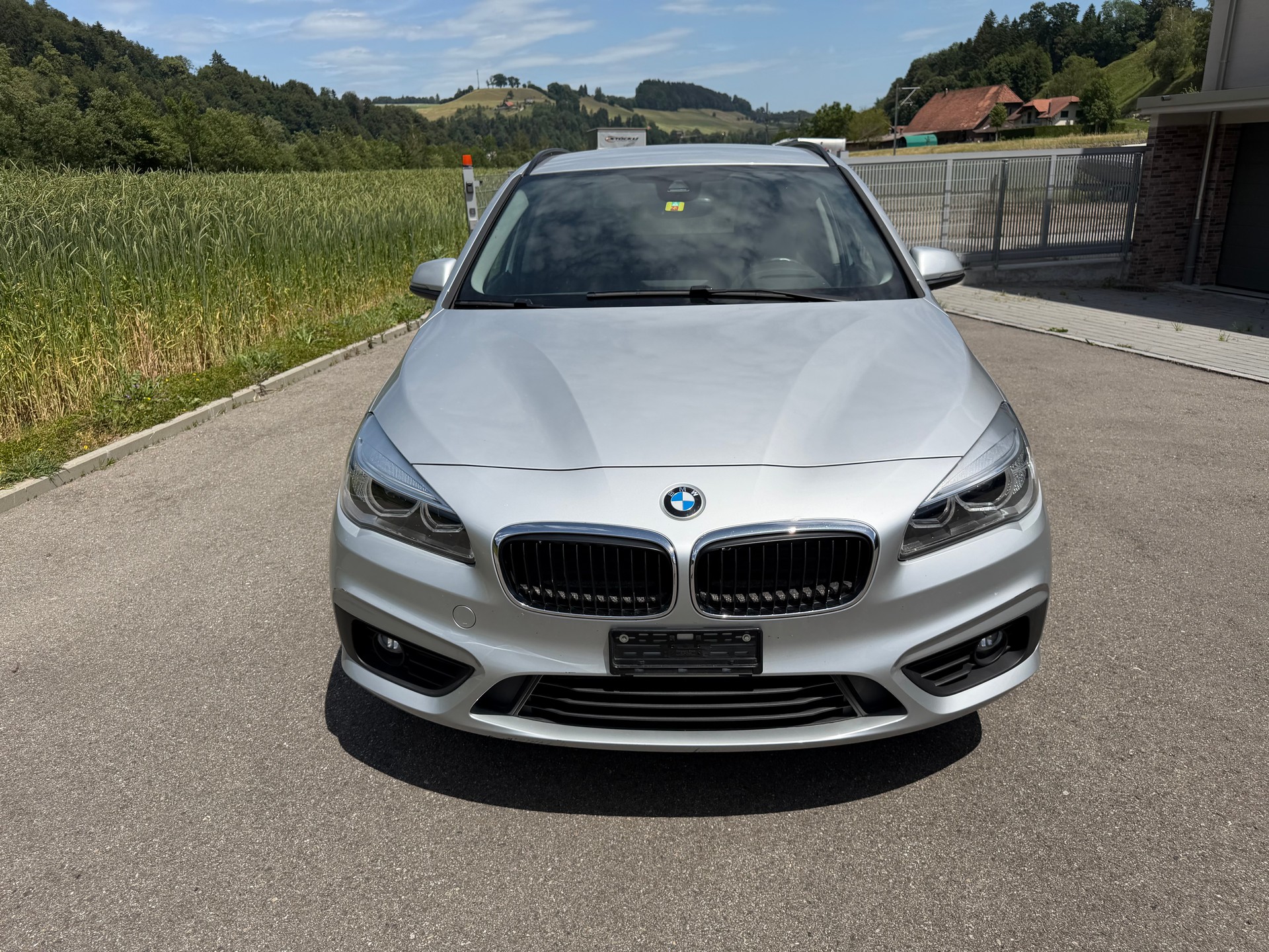 BMW 218i Active Tourer Steptronic-image-7