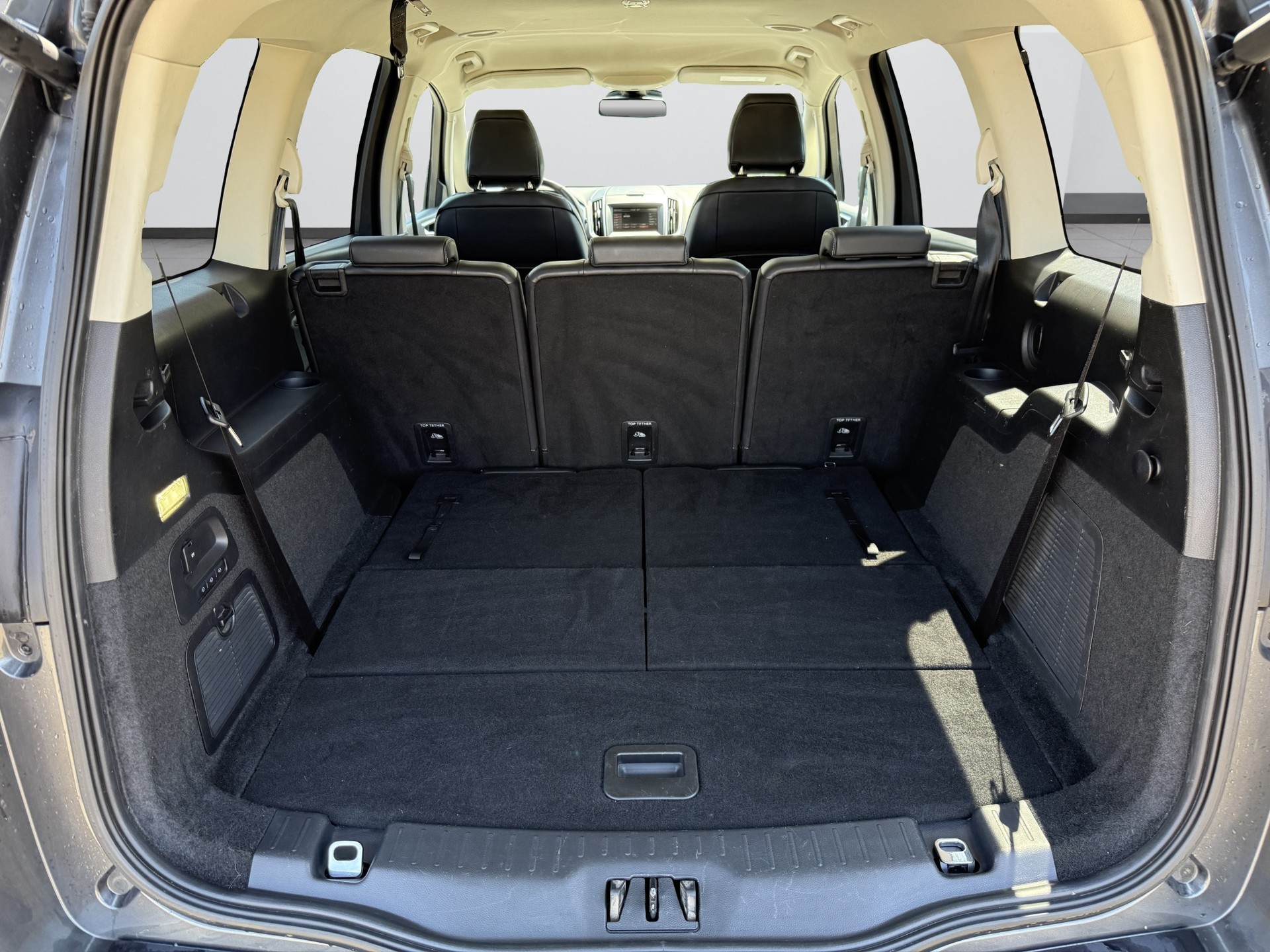 FORD Galaxy 2.0 TDCi Titanium PowerShift-image-15