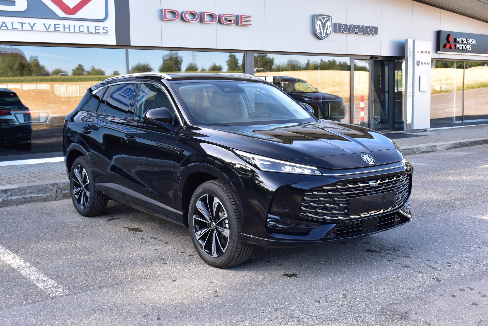 MG HS 1.5 Hybrid+ Luxury-image-0