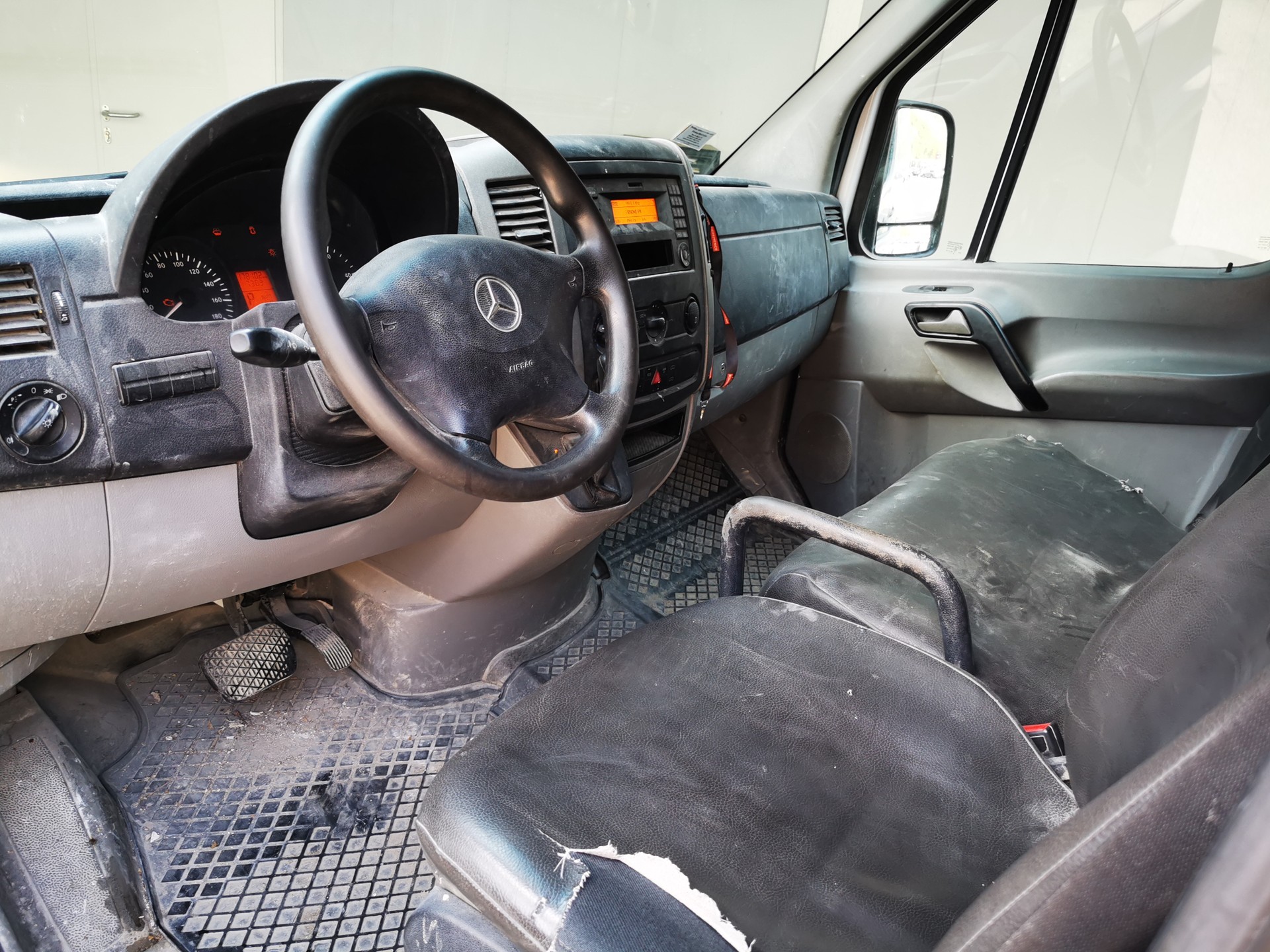 MERCEDES-BENZ Sprinter 316 CDI Standard 7G-Tronic-image-3