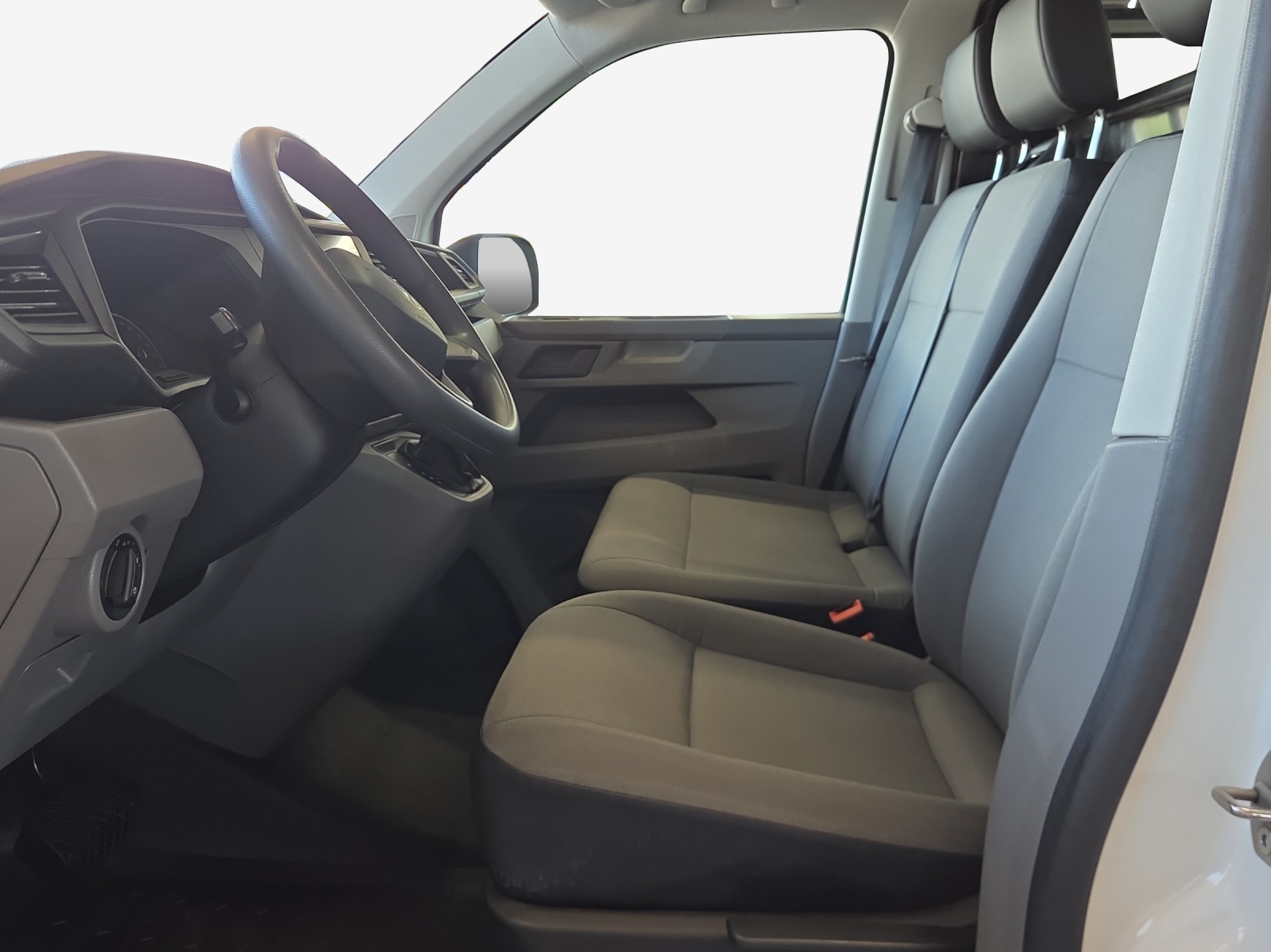 VW T6.1 2.0 TDI DSG-image-7