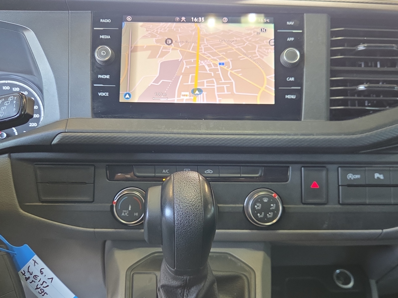 VW T6.1 2.0 TDI DSG-image-9