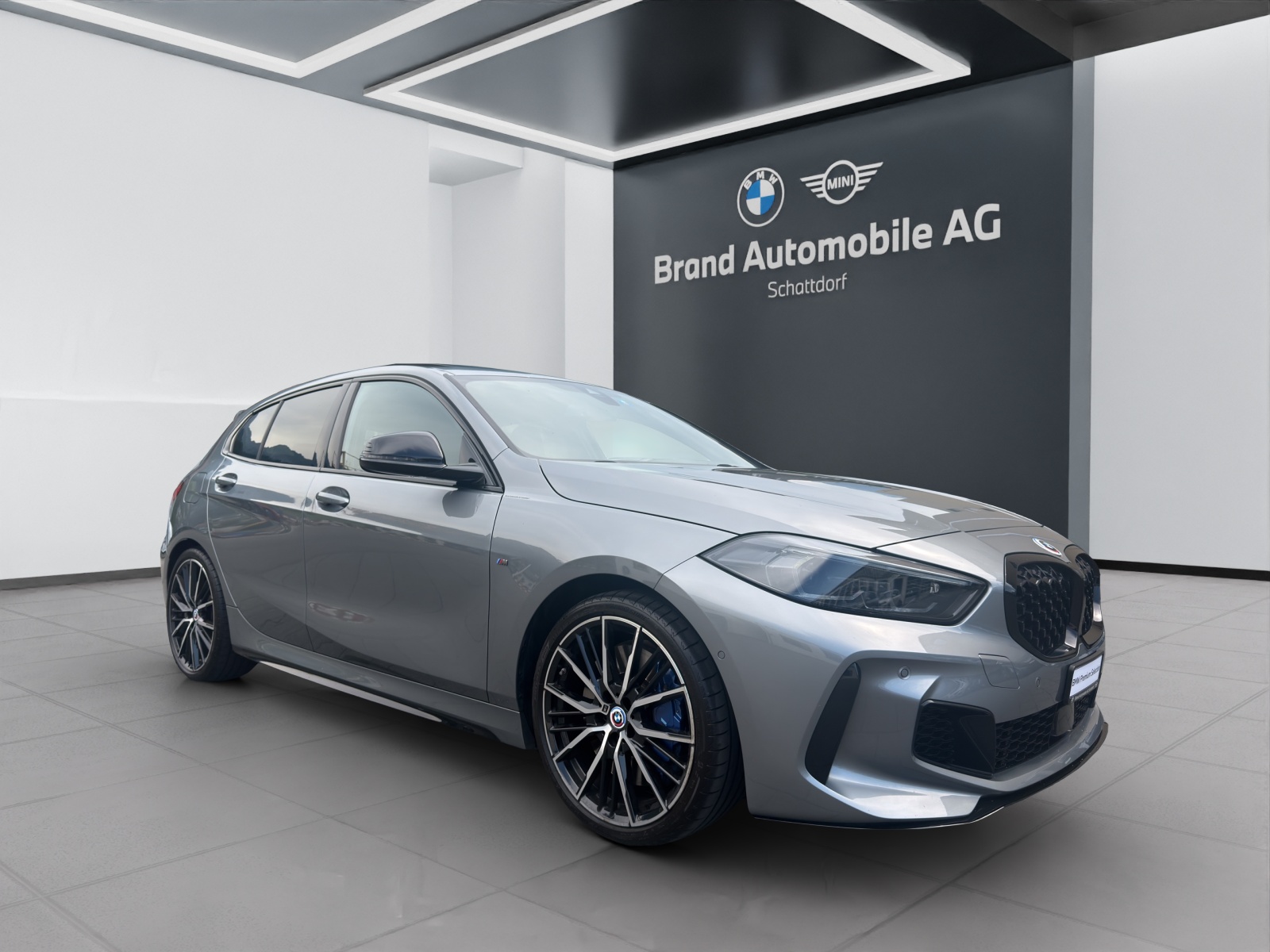 BMW M135i xDrive-image-6