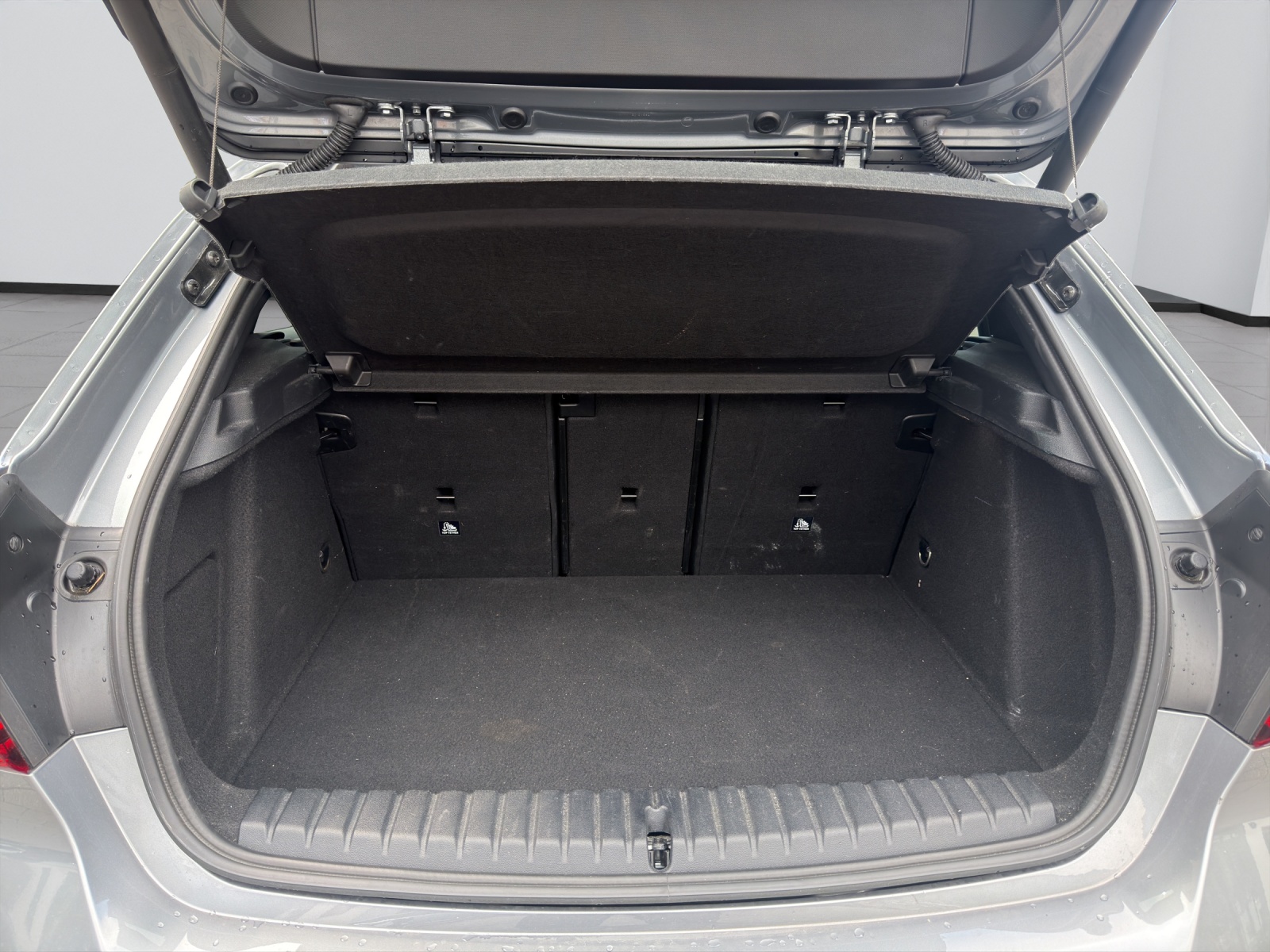 BMW M135i xDrive-image-12
