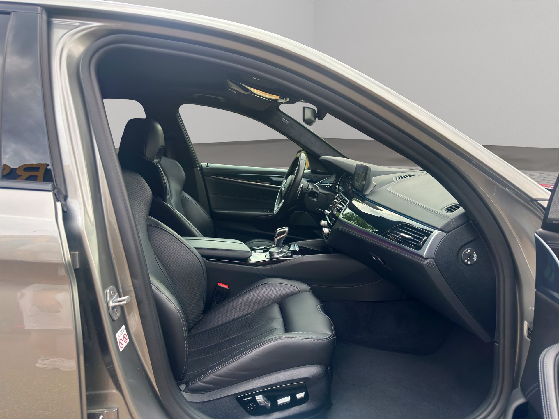 BMW M5 xDrive Drivelogic-image-12