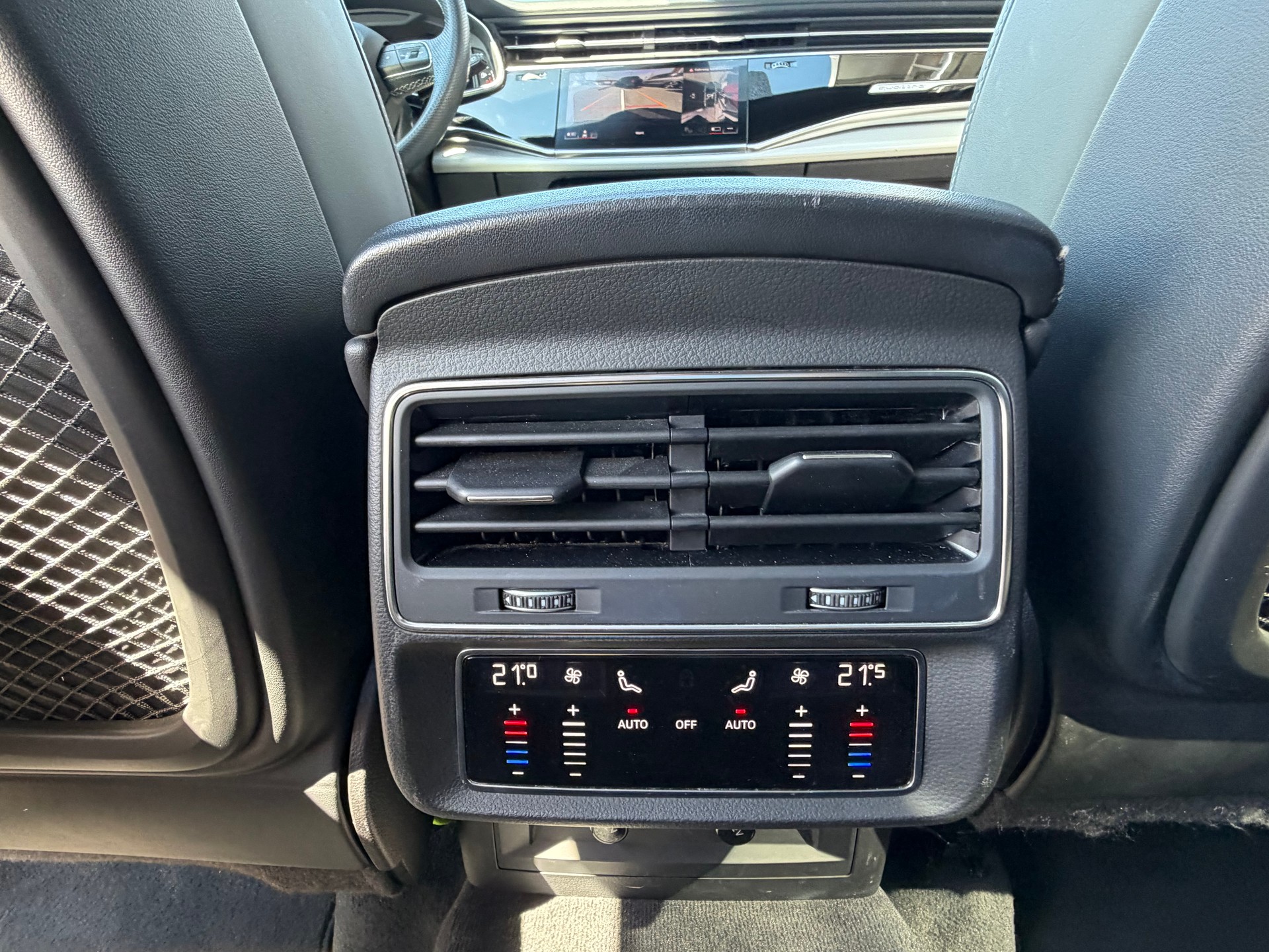 AUDI Q7 50 TDI quattro S Line tiptronic-image-14