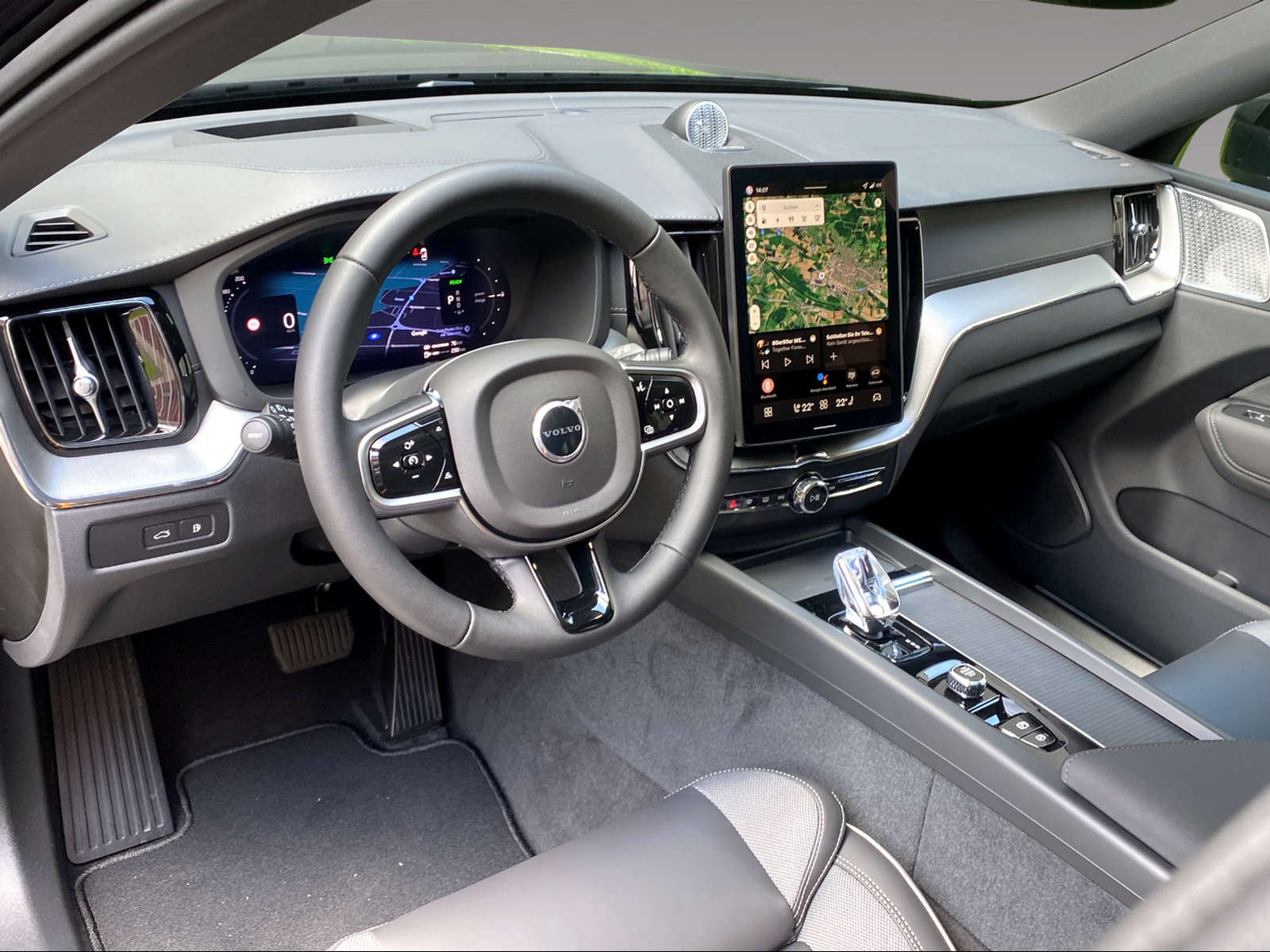 VOLVO XC60 2.0 T8 TE Polestar eAWD Last Edition-image-7