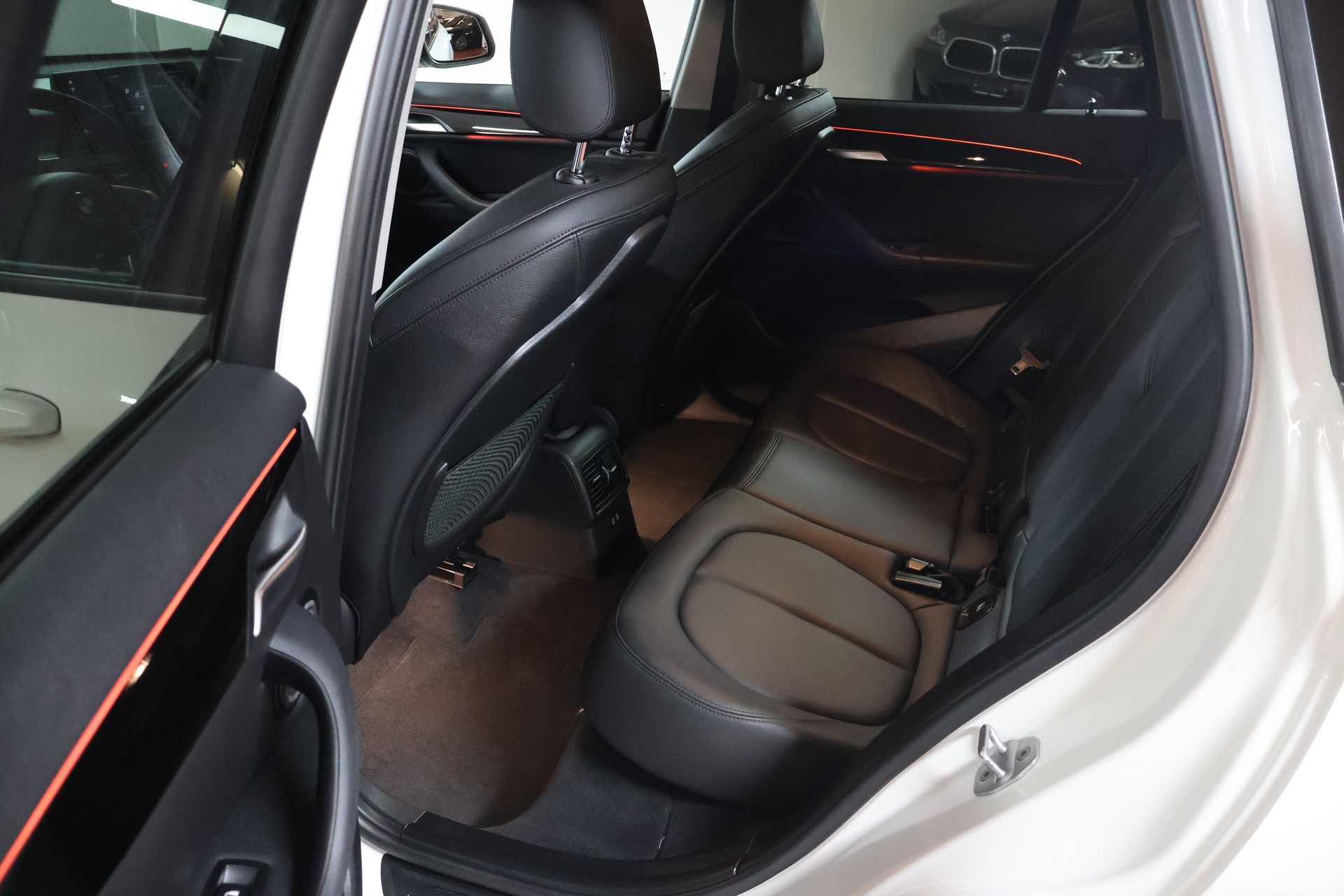 BMW X1 xDrive 20d Sport Line Steptronic-image-17