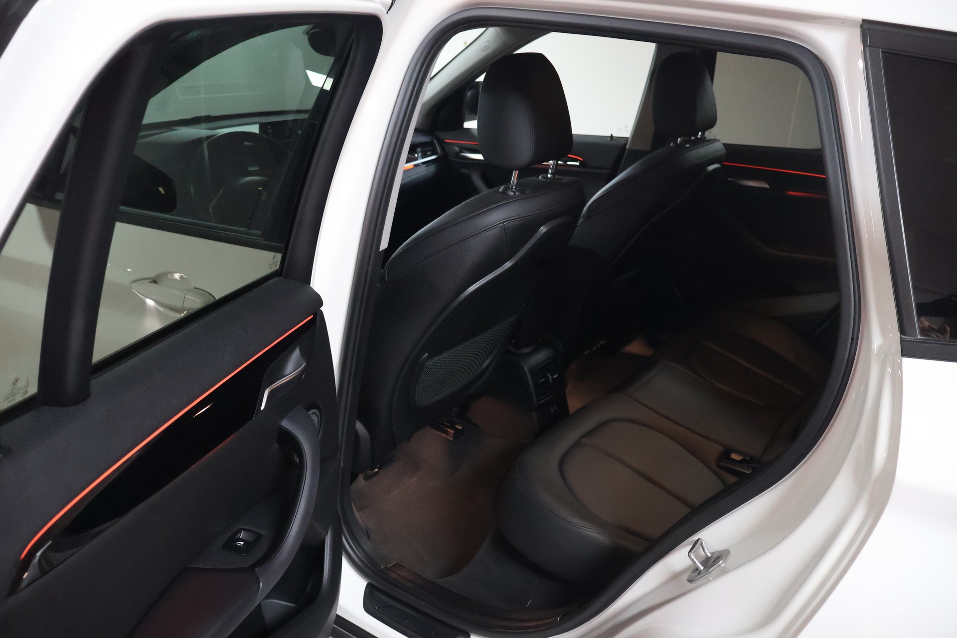 BMW X1 xDrive 20d Sport Line Steptronic-image-16